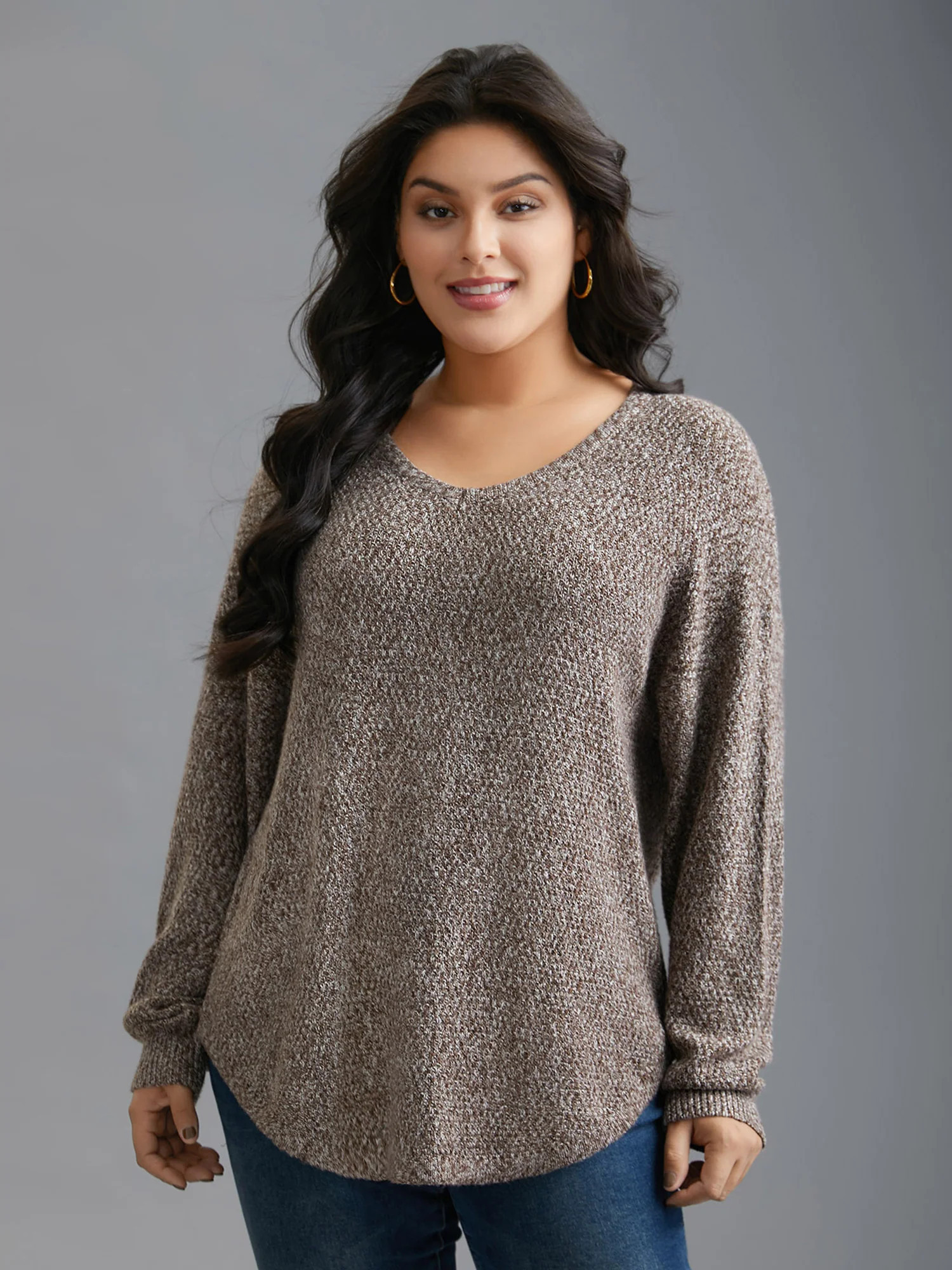Textured V-Neck Curved Hem Pullover | Bloomchic