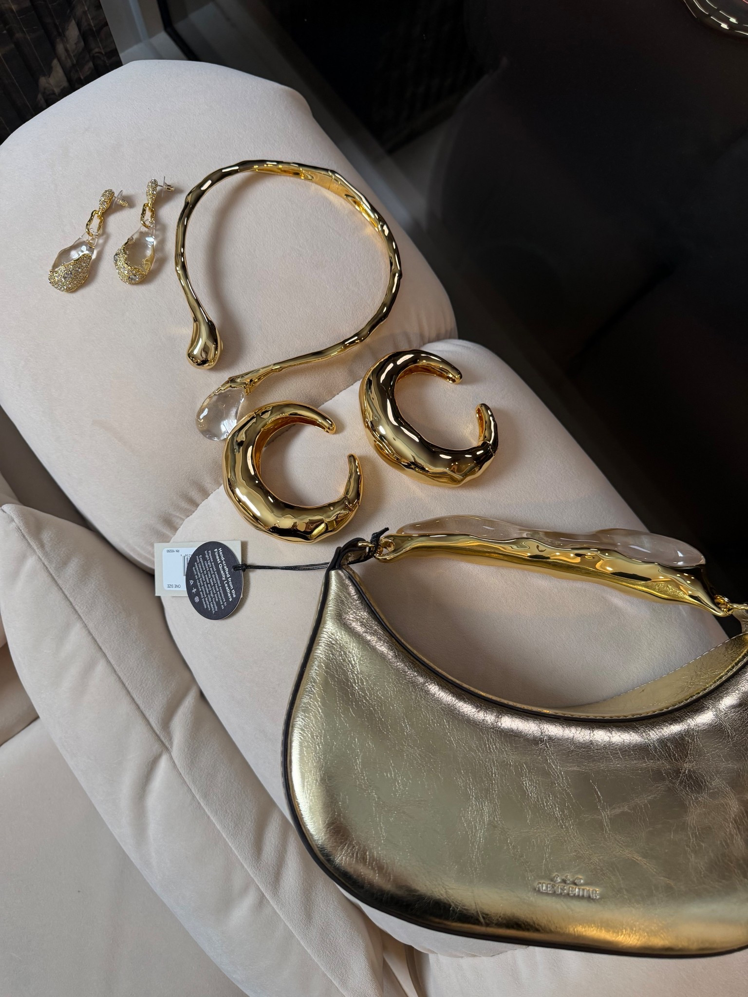 New Alexis Bittar Goodies💛

#LTKFestival #LTKSeasonal #LTKootd