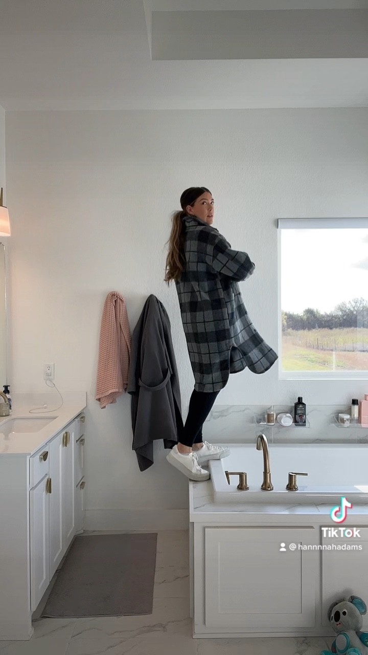 #LTKfit #LTKshoecrush #LTKSeasonal