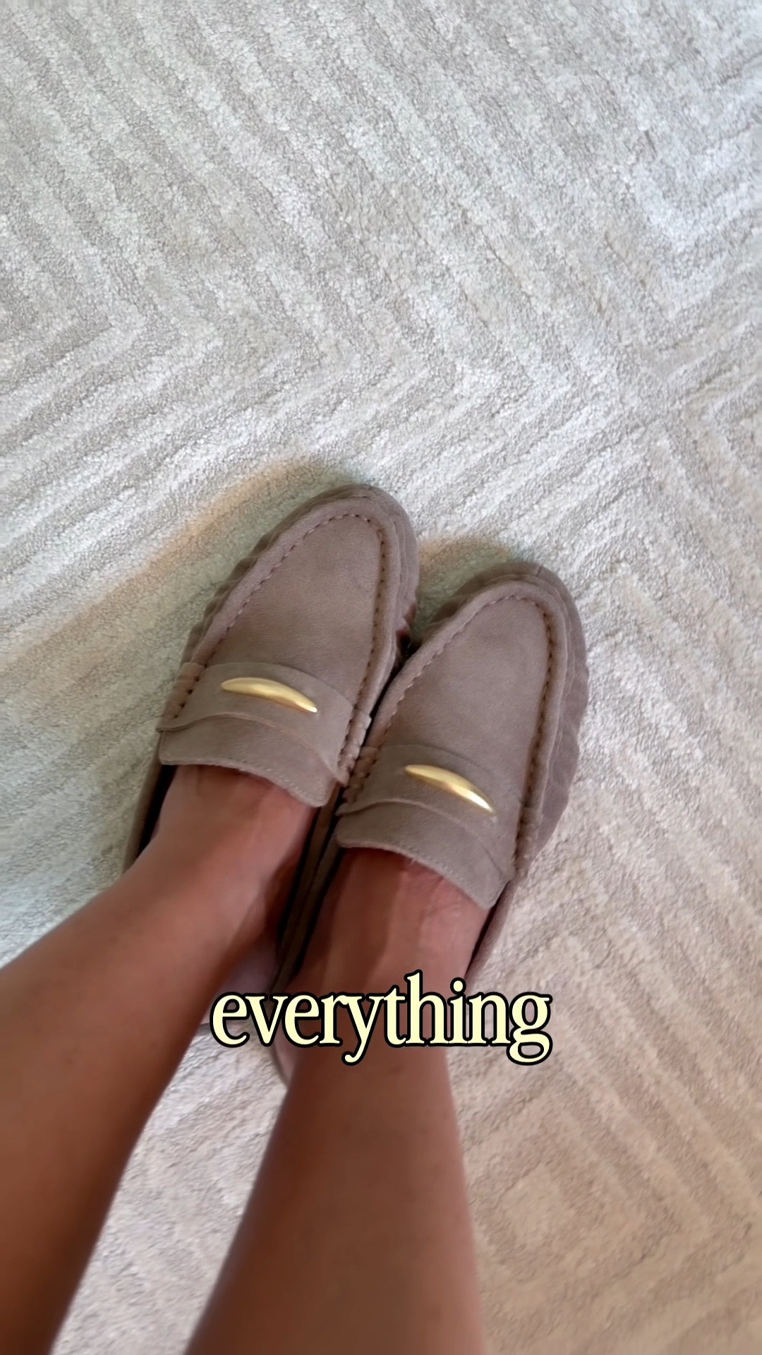 A mule AND a loafer — and one of my favorite Nordstrom Anniversary Sale finds. Gold detail that looks twice the price, comfortable from day one, wear with everything. #nsale #nsale2026 #nordstromanniversarysale #stevemadden #loafers #mules #fashionover40

#LTKootd #LTKOver40 #LTKSaleAlert