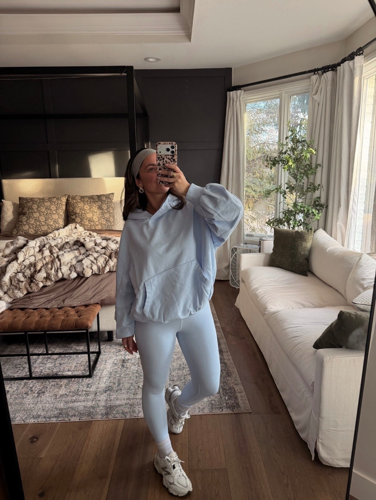 Light blue hoodie and leggings set 🩵

#LTKActive #LTKmomlife #LTKootd