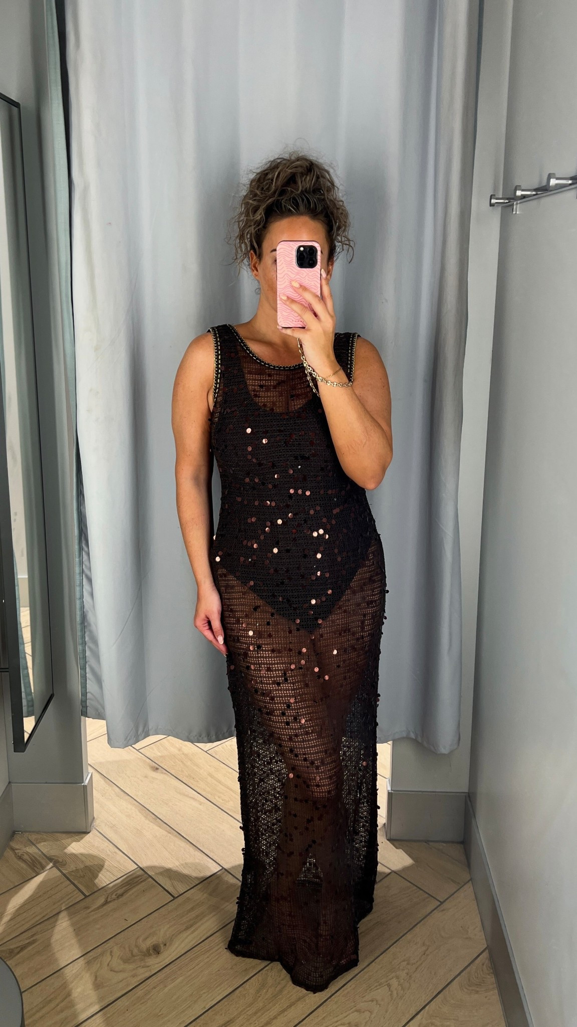 The holiday cover up you all need is finally online 😍✨ it also comes in trousers which I’ve linked too!

I’m a UK size 10, 5ft4 and a 32E bust and I’m wearing the following;
Swimsuit - size small
Dress - size medium 

Holiday outfit, beachwear, H&M outfit, chocolate brown, swimwear, summer outfit, bikini cover up 

#LTKsummer #LTKswimwear #LTKpartywear