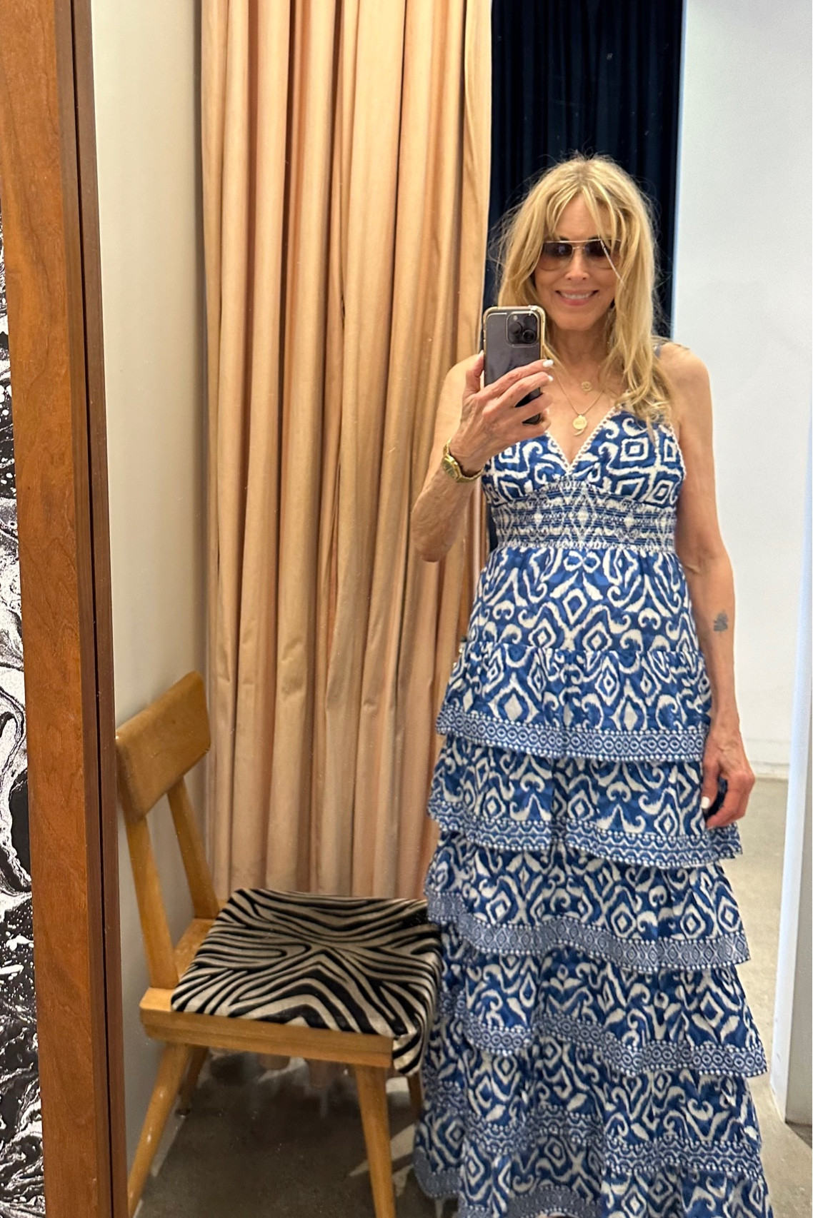 Shopping for summer at Alice & Olivia 💛
