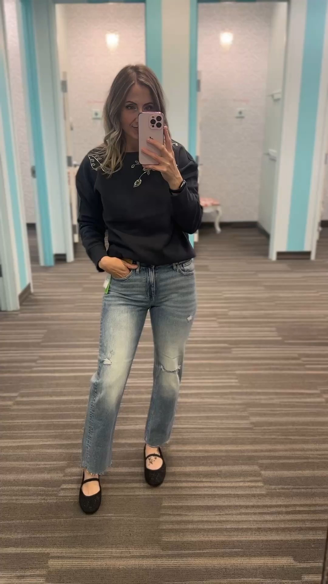 Wearing small in sweatshirt and 4/6 in Edgely jeans 

#LTKShoeCrush #LTKMidsize #LTKFindsUnder50