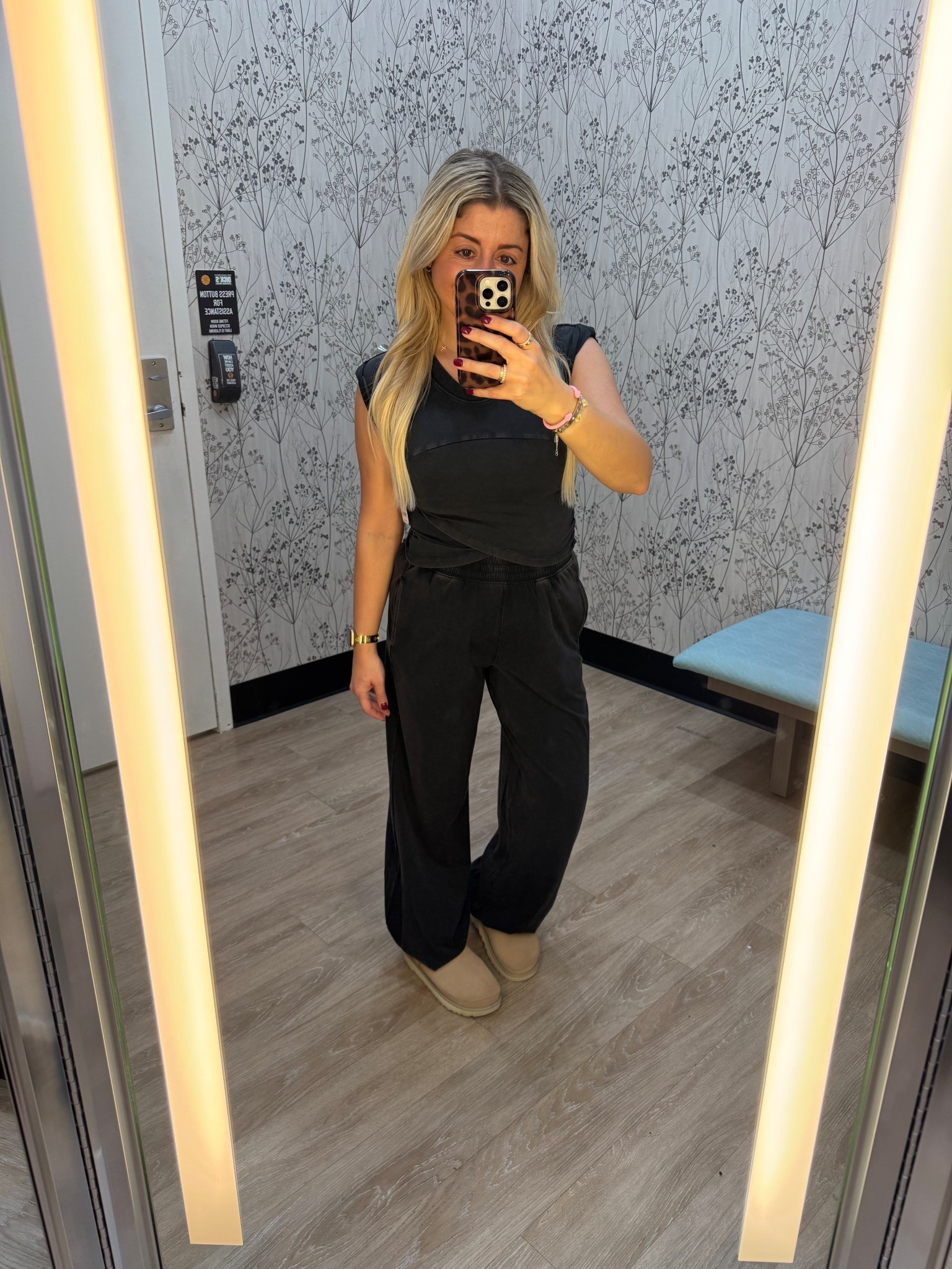 Hot shot matching set small
Ugg clogs tts
Gift idea
Free people outfit 

#LTKFindsUnder100 #LTKFindsUnder50 #LTKGiftGuide