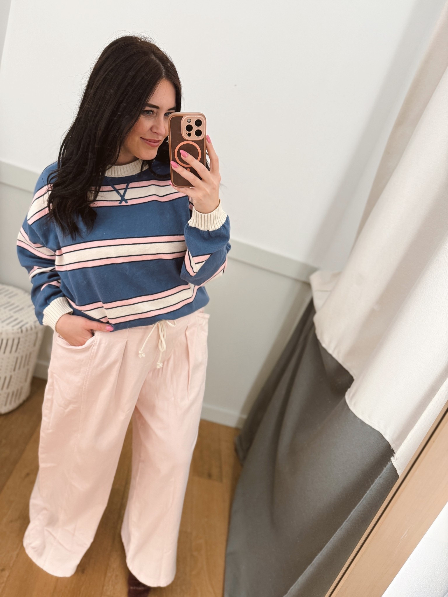 The viral Sunday soft crew sweater paired with the daydream soft trouser with drawstring 🩷✨

#LTKmidsize #LTKsummer #LTKsale