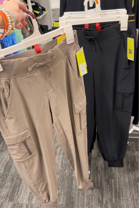 Trending Cargo Pants!!! King and short options!!🤩🤩🤩

#LTKSeasonal #LTKstyletip
