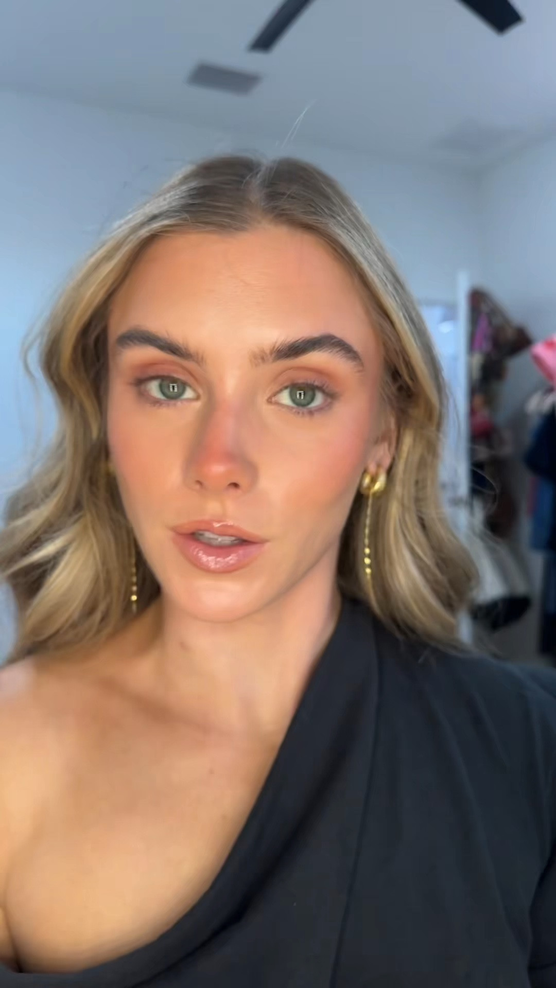 Code SLOANE! LoveBeam® Setting Powder brings together two complementary powders—one to brighten, one to blur—for a soft-focus diffused finish. Use them solo or swirl together for customizable coverage that brightens, blurs, and stays put. Powered by 3% squalane and packed with skincare-level ingredients like peptides and coffee butter, this talc-free formula is made to lock in your look without dulling it down. 
 
Shade Descriptions:
111 New Beginnings - Brightening Cool Lavender / Blurring Neutral Ivory
222 All Is Well - Brightening Soft Pink / Blurring Peachy Beige
333 Love & Protection - Brightening Golden Peach / Blurring Warm Honey
444 The Right Road - Brightening Warm Honey / Blurring Warm Mocha
555 Good Vibes - Brightening Neutral Cocoa / Blurring Espresso

#LTKBeauty #LTKgrwm #LTKSaleAlert