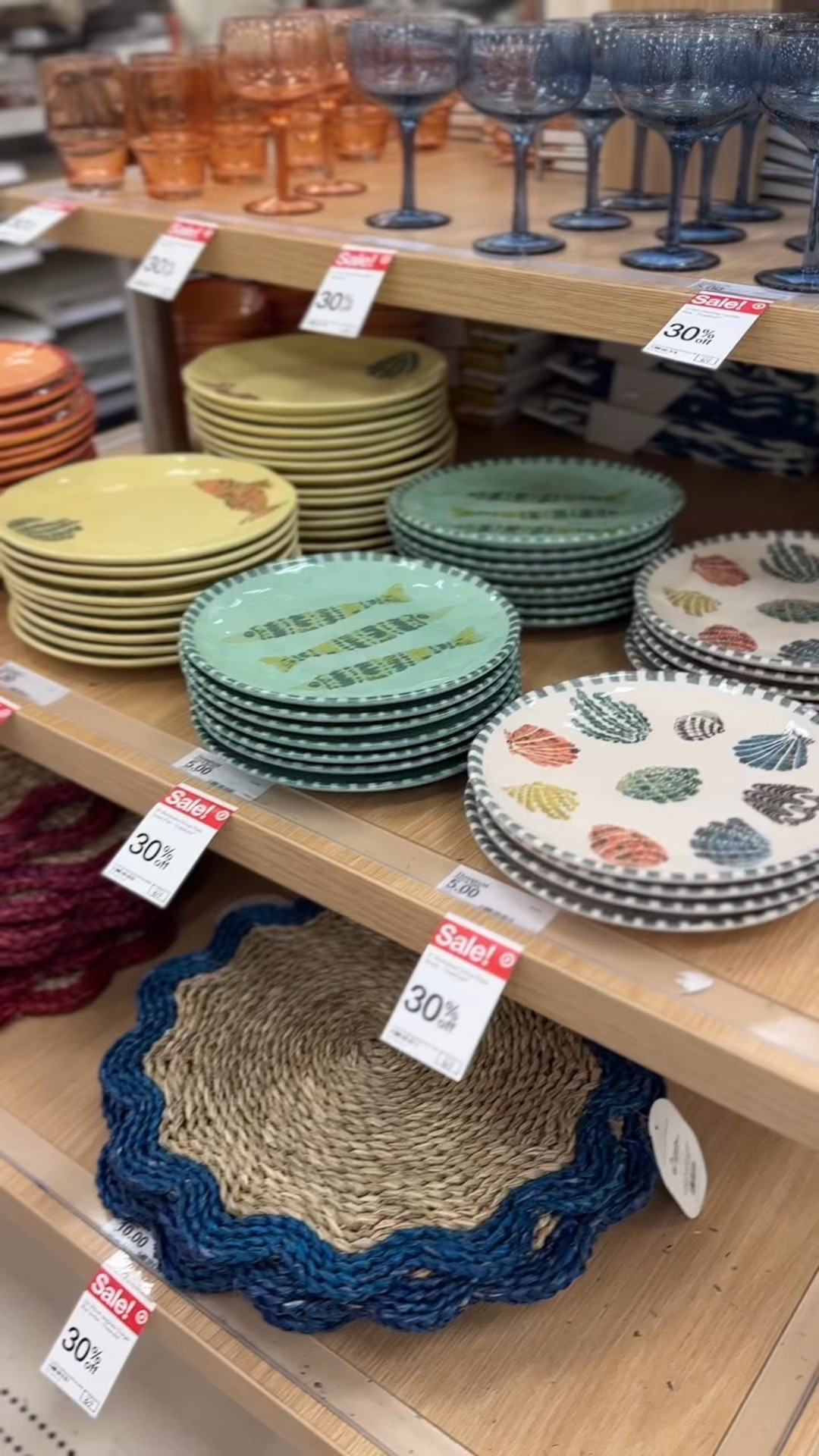 🎯Target is amazing coming out with seasonal plates. These are all melamine so nonbreakable and stylish for outdoor entertaining.
You gotta love Target 🎯
@target

#LTKSeasonal #LTKSaleAlert #LTKFindsUnder50