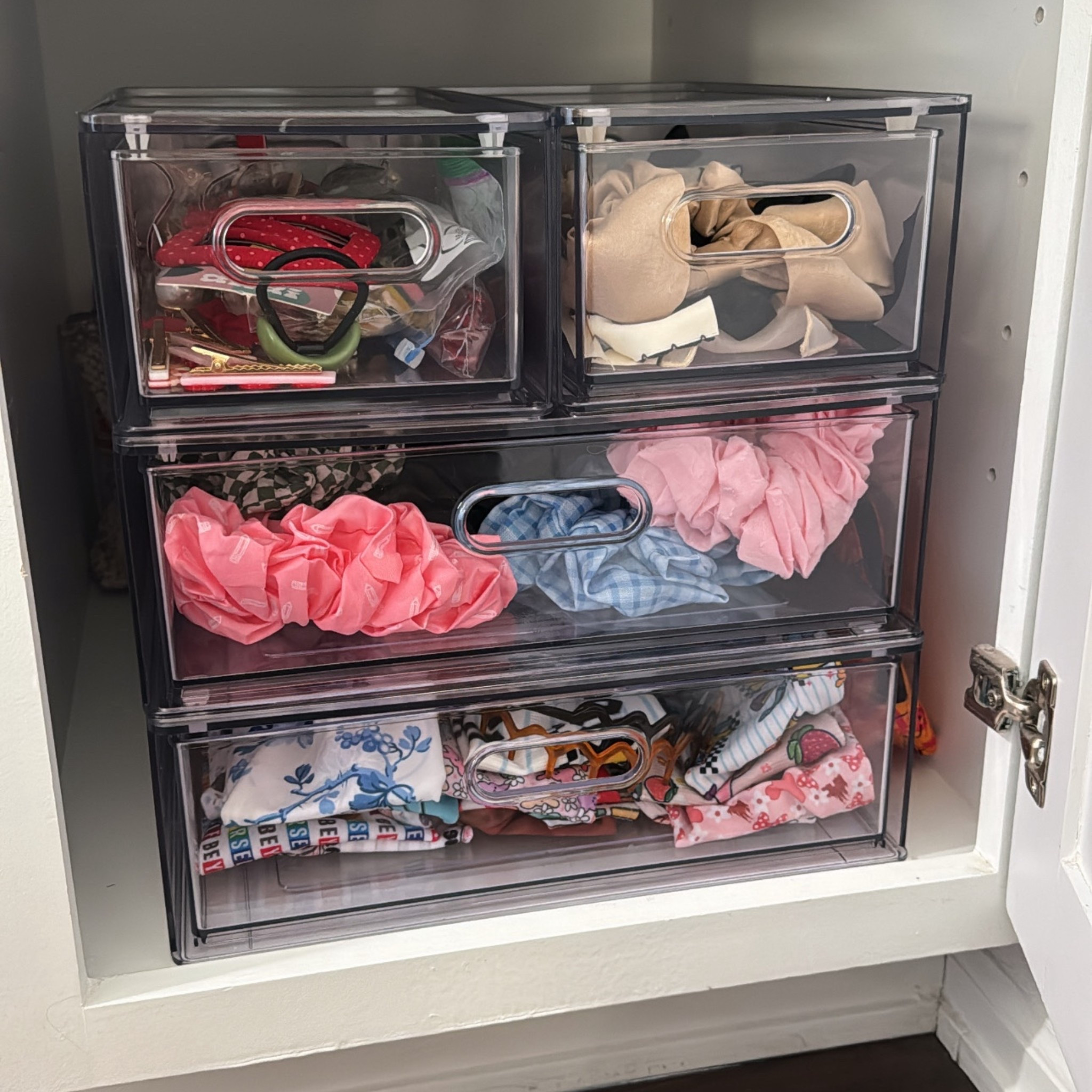 Teacher accessories organization of my dreams 🤩👏🏼