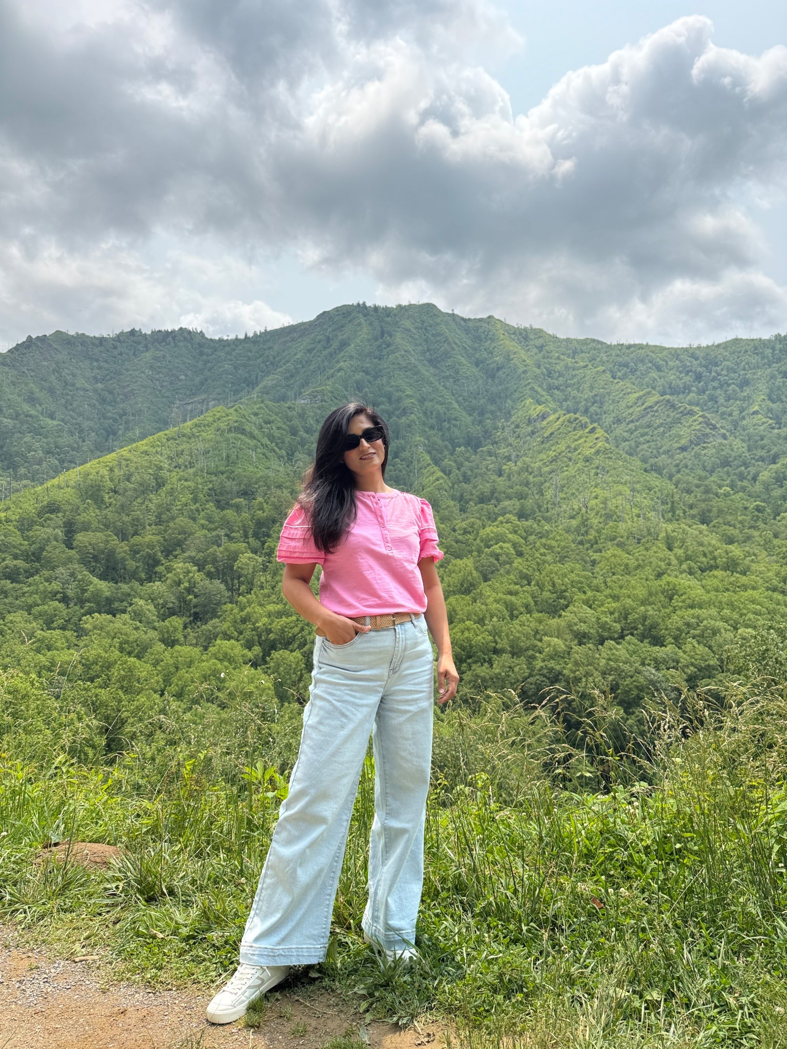 I bought the same shirt in two colors…pink abd blackk