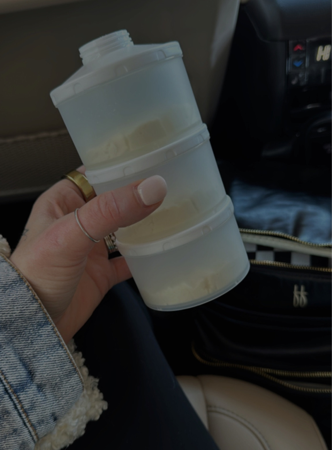 on the go mama’s - this travel formula case is 👌🏼



#LTKbaby #LTKbump #LTKtravel