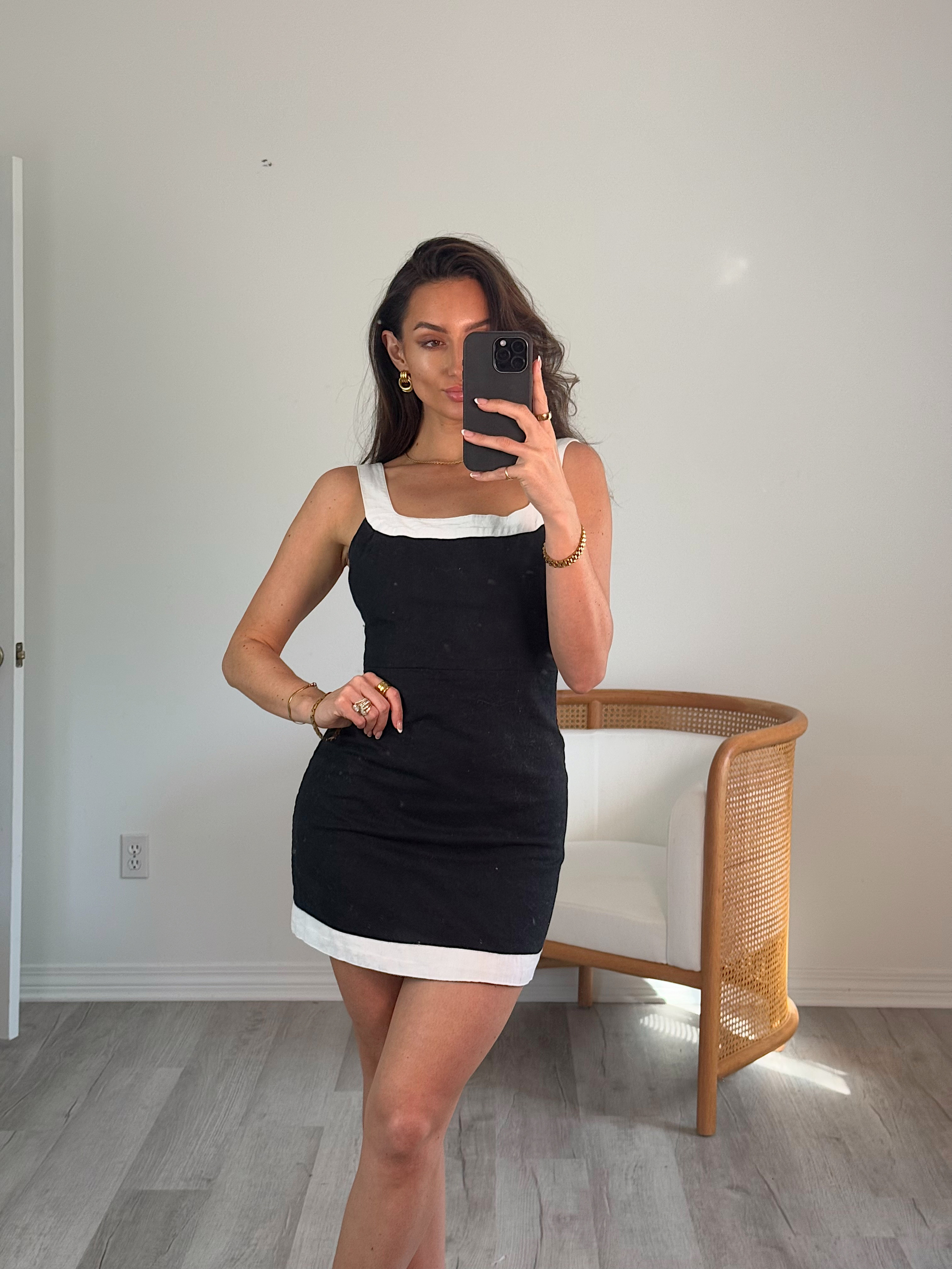 This outfit is giving Meredith Blake, and I can’t unsee it. But I love it. 

 