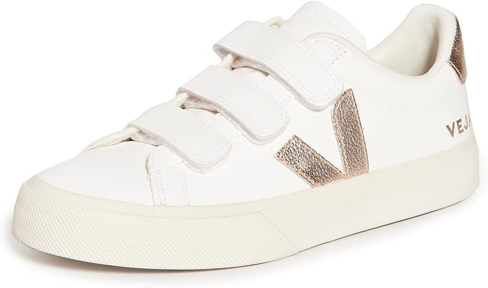 Veja Women's Recife Logo Sneaker | Amazon (US)