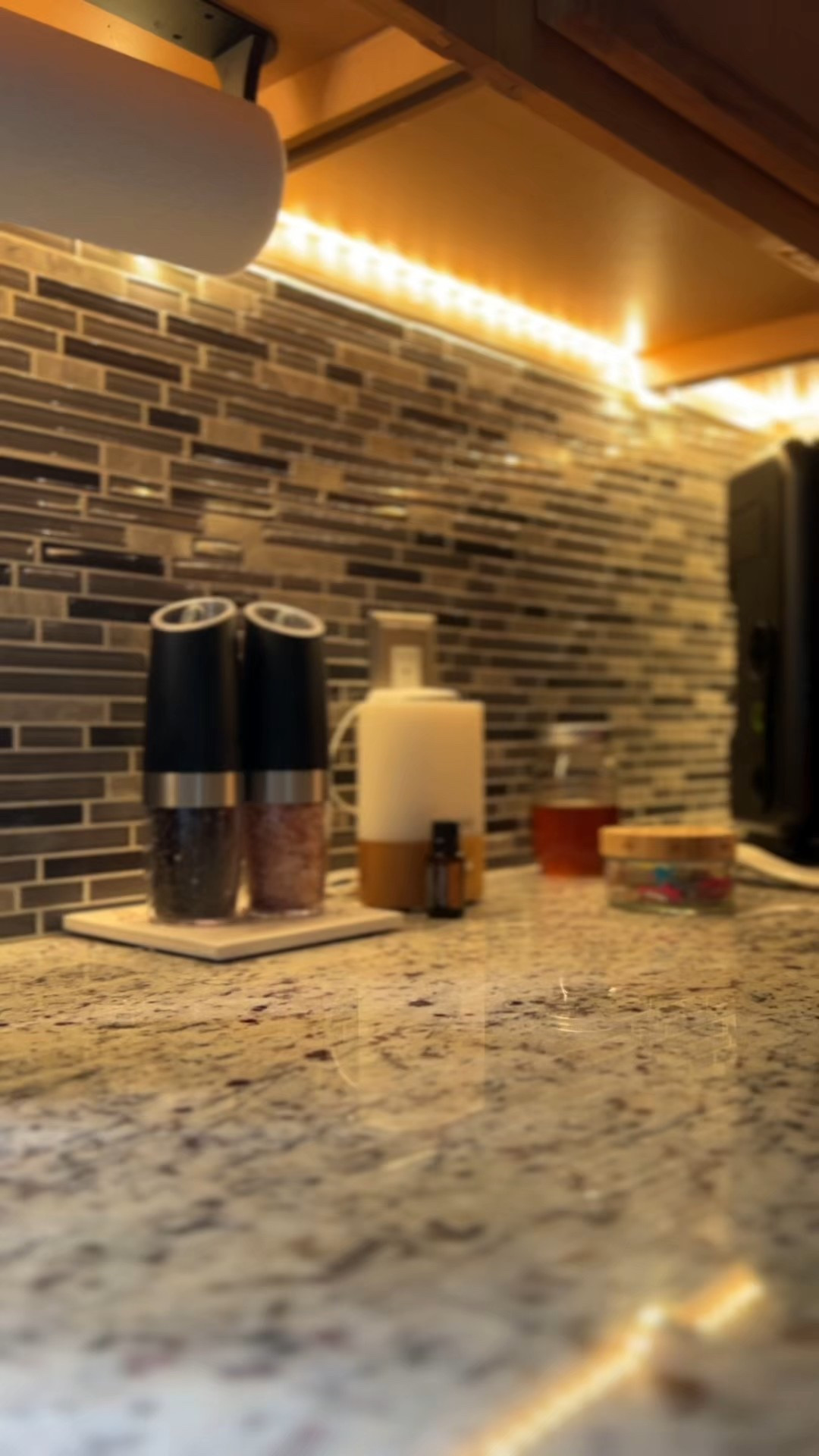 MaryRuth Organics // liquid morning multivitamin dragon fruit melon

Prime day deal - 20% off + use code BAJULYPRIME for an extra 20% off your order!

Perfect for the whole family! Affordable health and wellness! Vitamins + supplements + minerals

#LTKBeauty #LTKFamily #LTKFindsUnder50