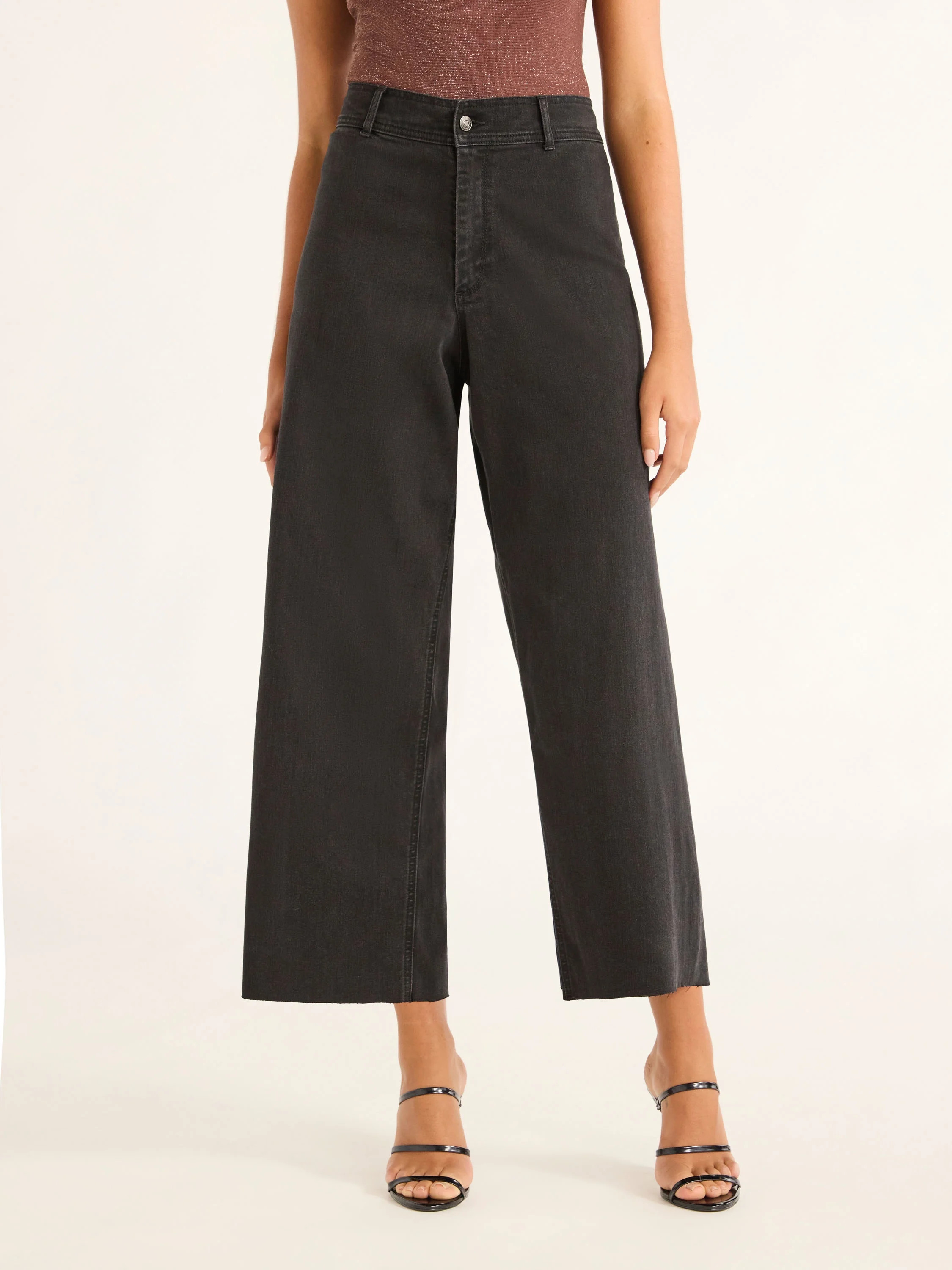 Sofia Jeans Women's Margot Wide Crop Super High Rise Jeans, 27" Inseam, Sizes 0-20 - Walmart.com | Walmart (US)