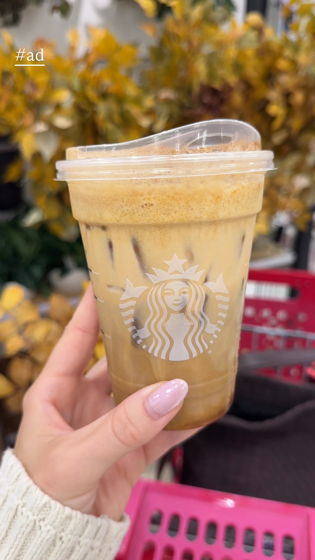 #ad New Iced Pumpkin Cream Shaken Espresso at Starbucks 🎃✨

#targetpartner #target @target #StarbucksCreator @starbucks