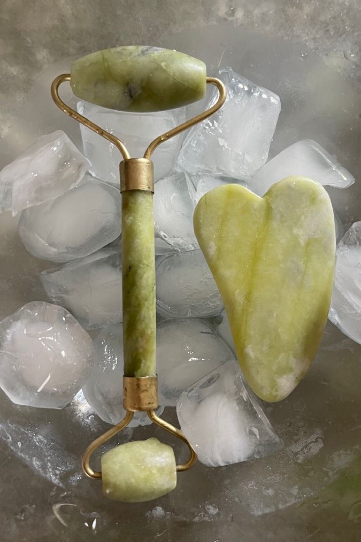 Gua sha Methode - lymphmassage 
 Love this products 🩷🌷🎀

#LTKSummerSale #LTKbeauty #LTKdeutschland