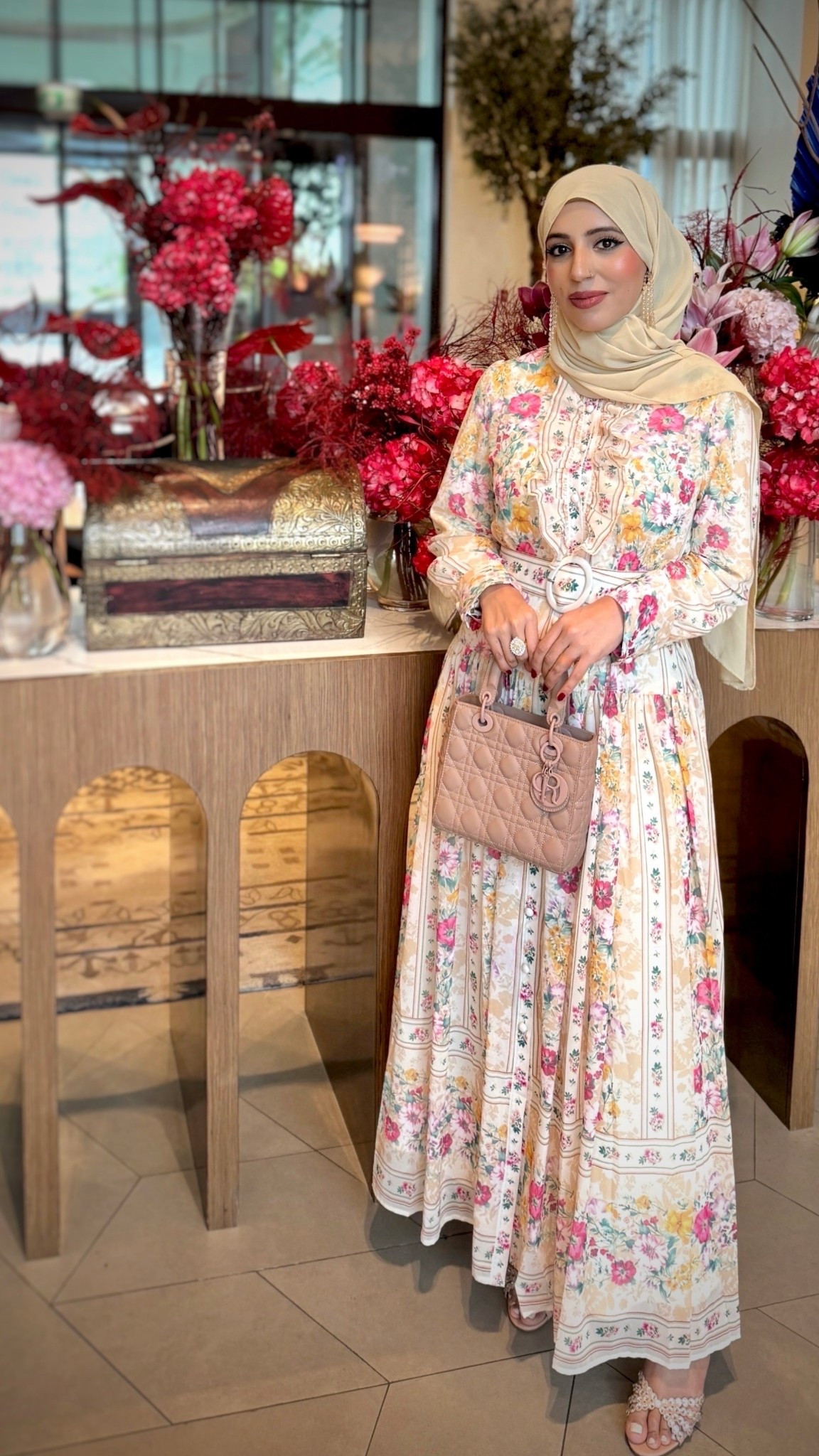 Maxi dress modest evening look 🇬🇧