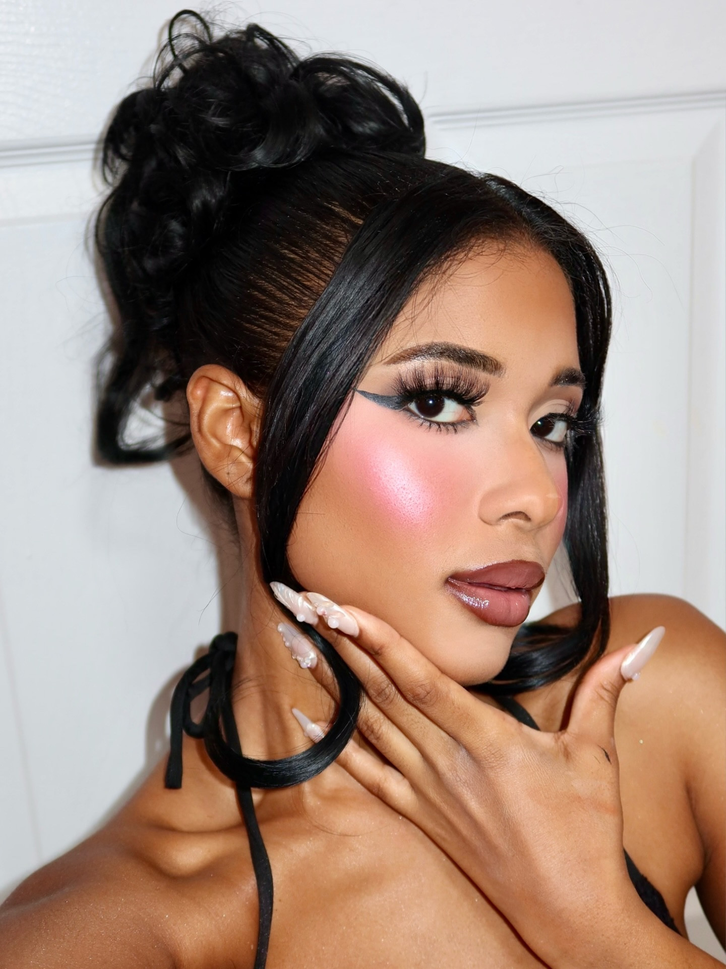 can’t say no a pink cheek 🩷

@hudabeauty blush filter palette in baby pink & bubblegum liquid blush 
@anastasiabeverlyhills midnight rouge lip liner, kiss lip velvet & molten lip gloss 
@lillylashes so extra miami 
@benefitcosmetics precisely my brow pencil 
@refybeauty brow sculpt
@iliabeauty midnight express liquid liner 

#benefitclubpink #benefitcosmetics #hudabeauty