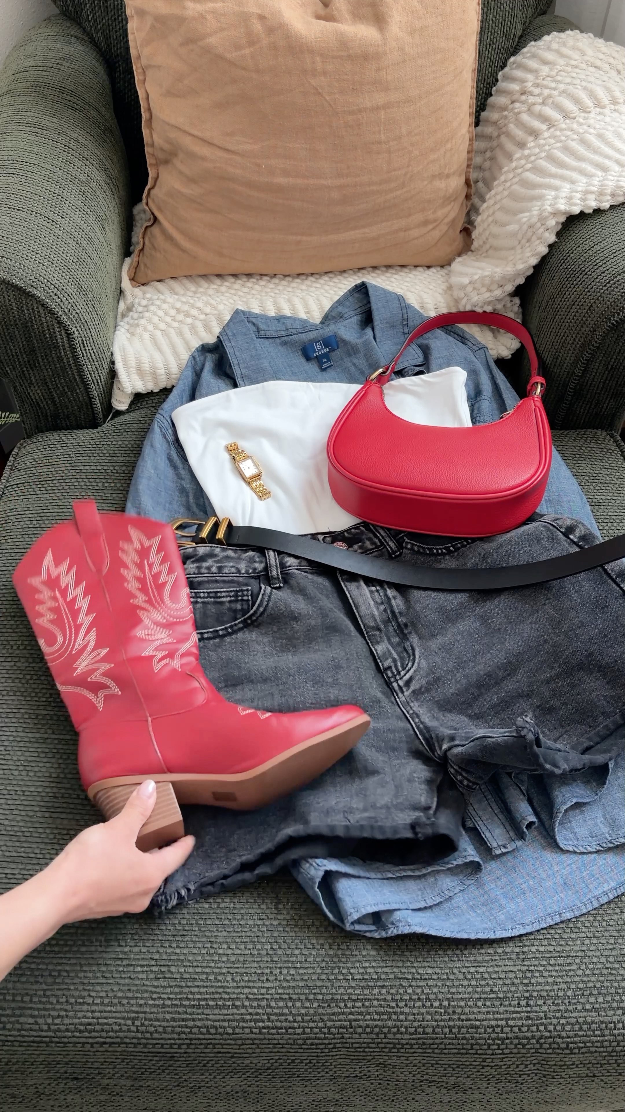 last houston rodeo outfit inspo of the season 🤠 houston rodeo outfit, rodeo outfit ideas, western outfit inspo, cowgirl outfit, rodeo fashion, country concert outfit, western street style, denim shorts outfit, cowboy boots outfit, basic tee outfit, oversized blouse outfit, leather shoulder bag outfit, casual western outfit, layered outfit inspo, western chic, modern cowgirl, coastal cowgirl, street style western, effortless style, casual cool outfit, minimal western vibes, spring rodeo outfit, texas rodeo style, rodeo night outfit, festival western outfit, outdoor concert outfit, outfit inspo, ootd, style inspo, fashion inspo 2026, trending outfits, everyday style, boots and shorts combo, denim and boots, western layering, statement jacket outfit, casual cowgirl look   

 #LTKFestival #LTKgrwm #LTKootd
