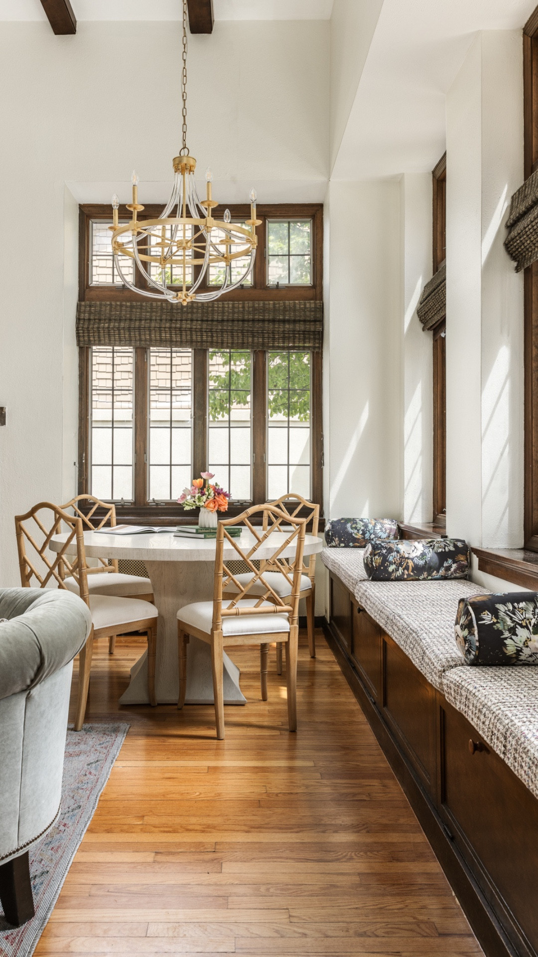 Put your hands together for a sorority house that is so unique ( and perfectly fall coded). 👏🍂

 I loved working with the women of  the University of Illinois, Alpha Omicron Pi to transform their home into a truly stunning space that highlighted the integrity of the original bones, while also bringing it into this century! 

#LTKStyleTip #LTKHome