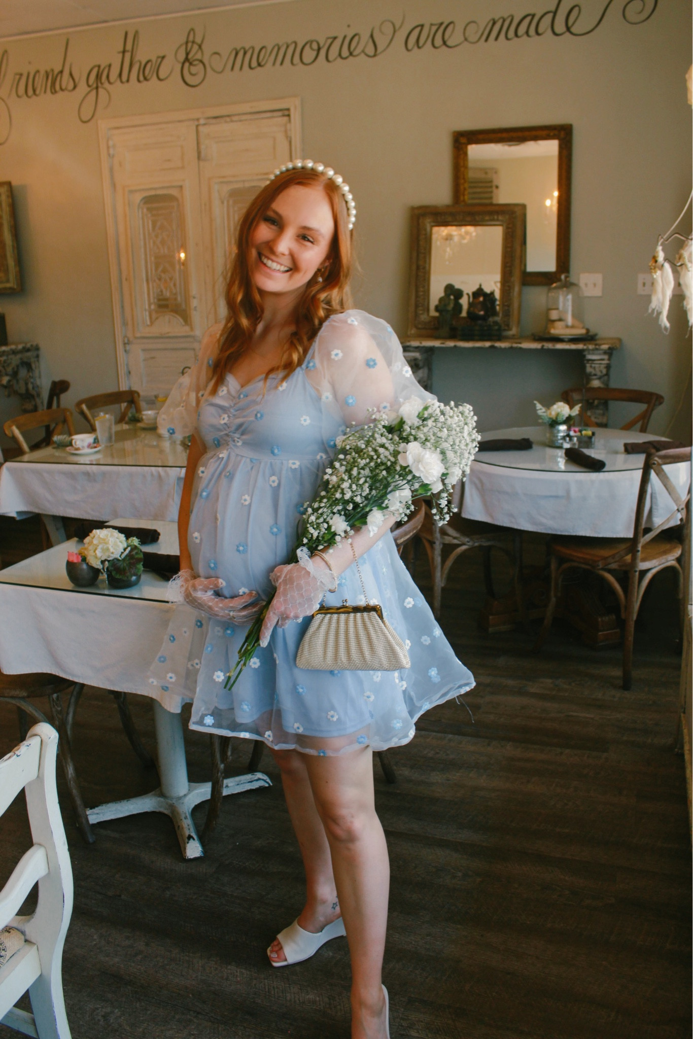 My Bridgerton themed baby shower + tea party 🤰🏼🫖👒🍰💐🍓🩵👶🏼🍼

Exact dress is from Henly- Daisy Bleu Mini

#LTKbaby #LTKSeasonal #LTKbump