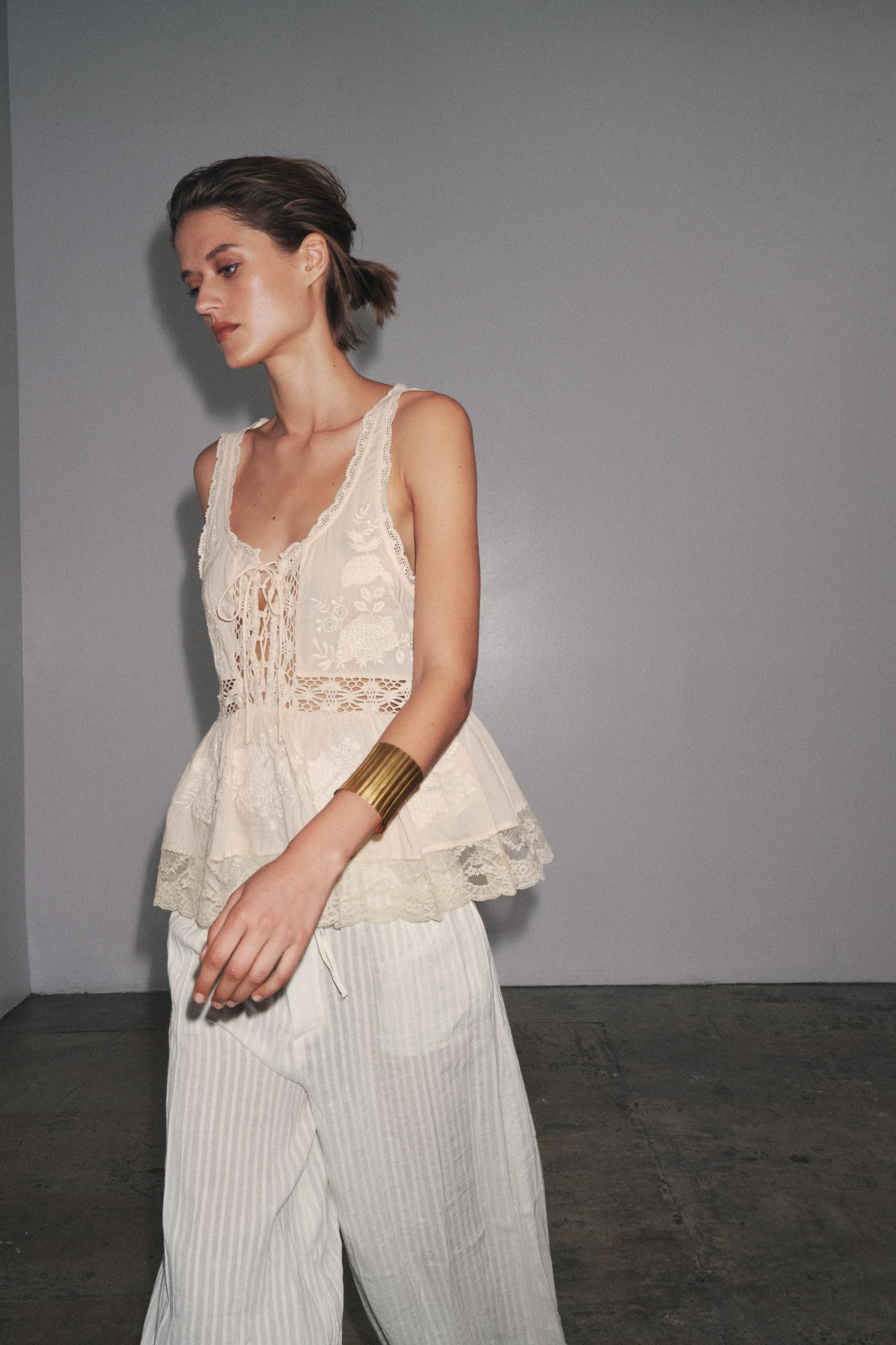 ZW COLLECTION EMBROIDERED ROMANTIC TOP | Zara US