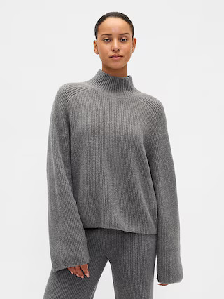 CashSoft Shaker-Stitch Turtleneck Sweater | Gap (CA)
