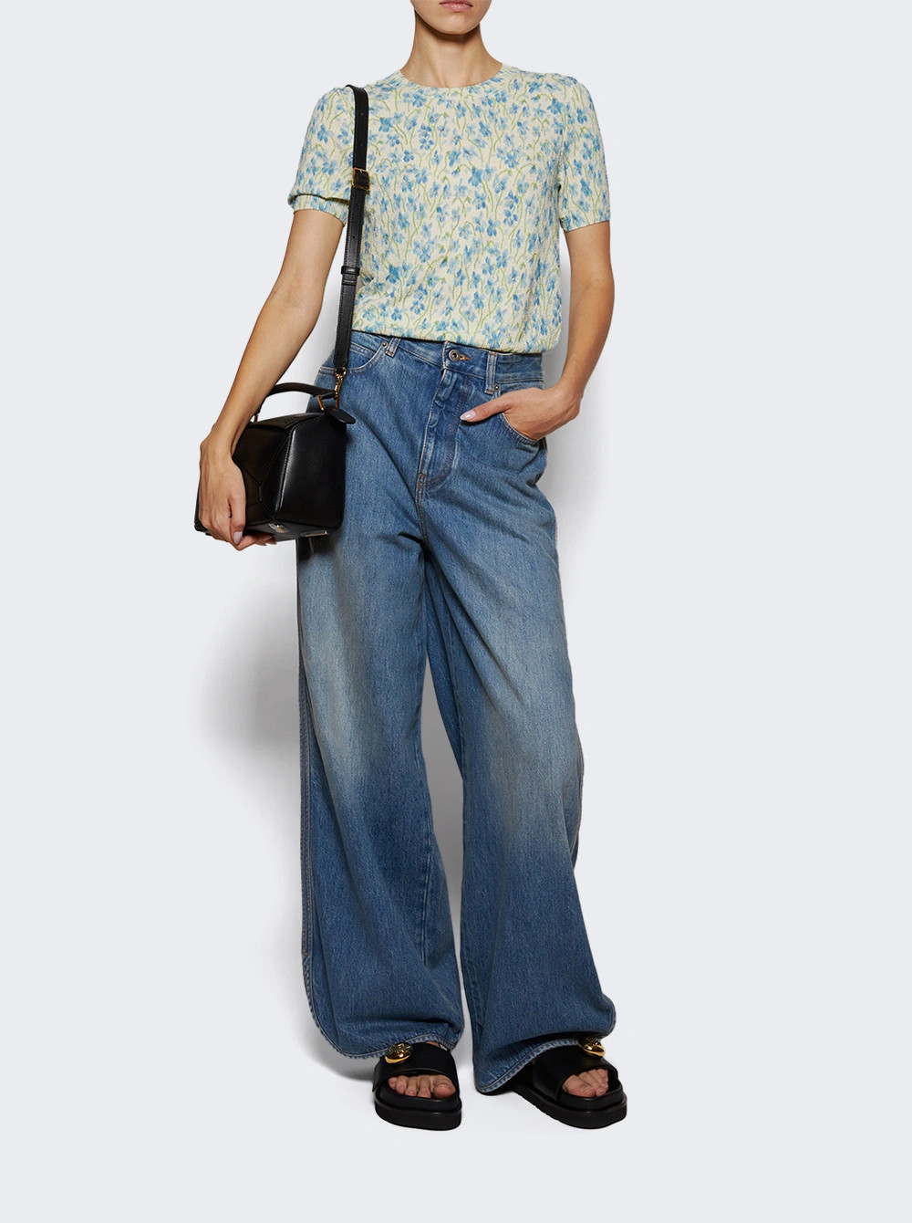 Short Sleeve Sweater Blue Floral | The Webster