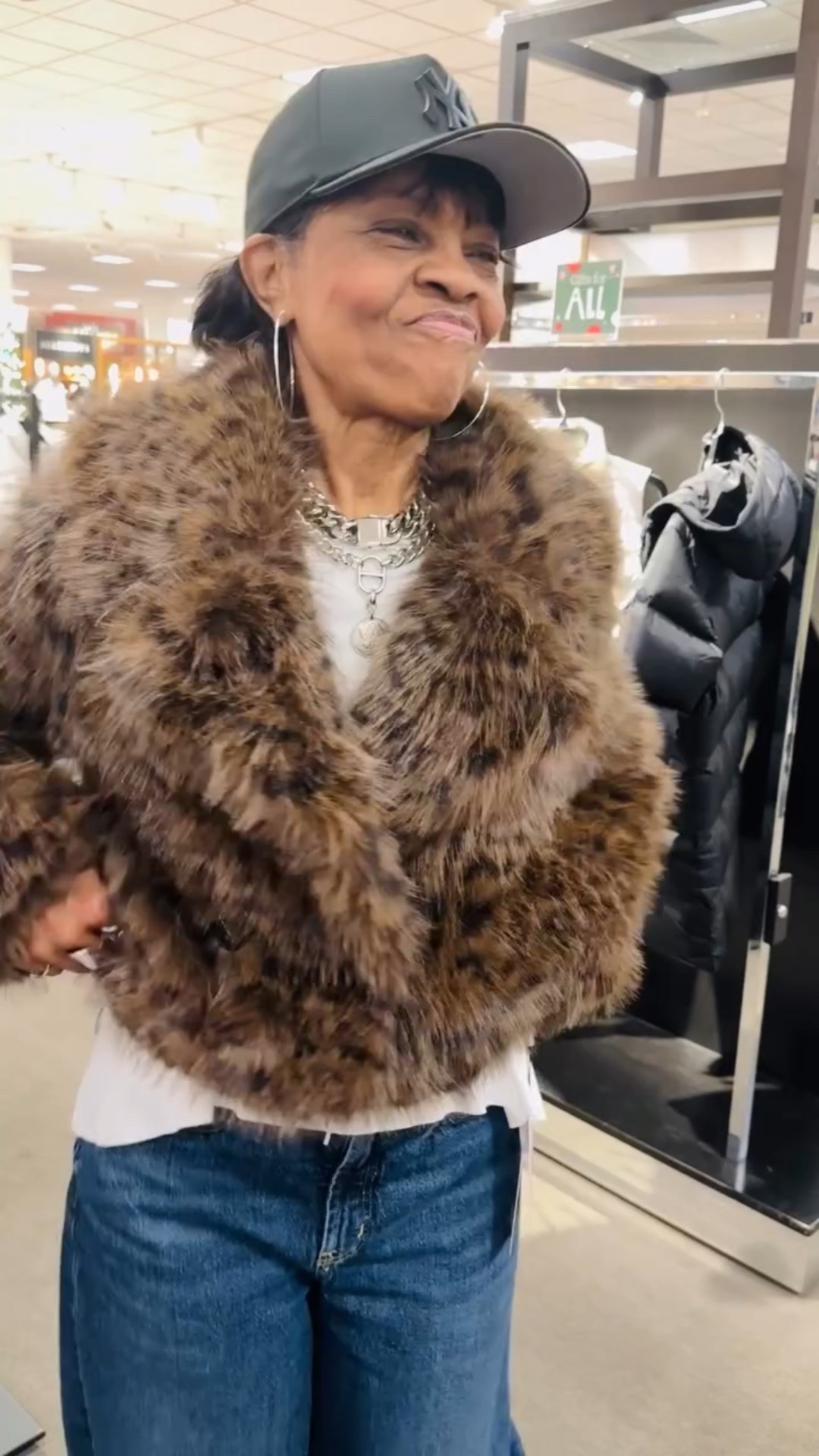 Y’all loved this story so I had to push to my feed! Mama is definitely a vibe! 

I picked out this perfect fur coat for her and she obviously loves it too! 🖤 Let me know what y’all think!
•
•
Style at any age, stylish woman, classy style, fur coat style