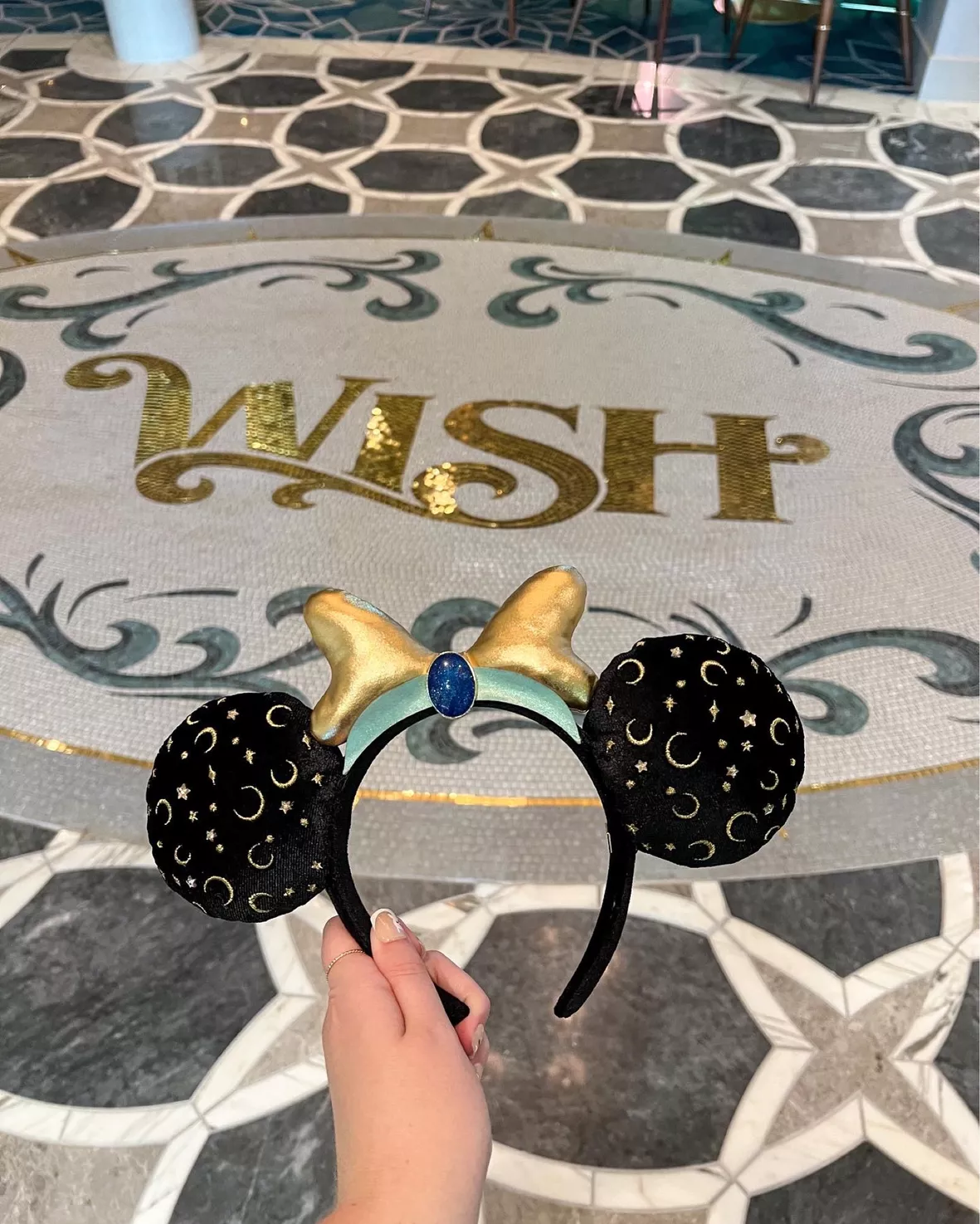 LV Party Favor Clover Chain Mickey … curated on LTK