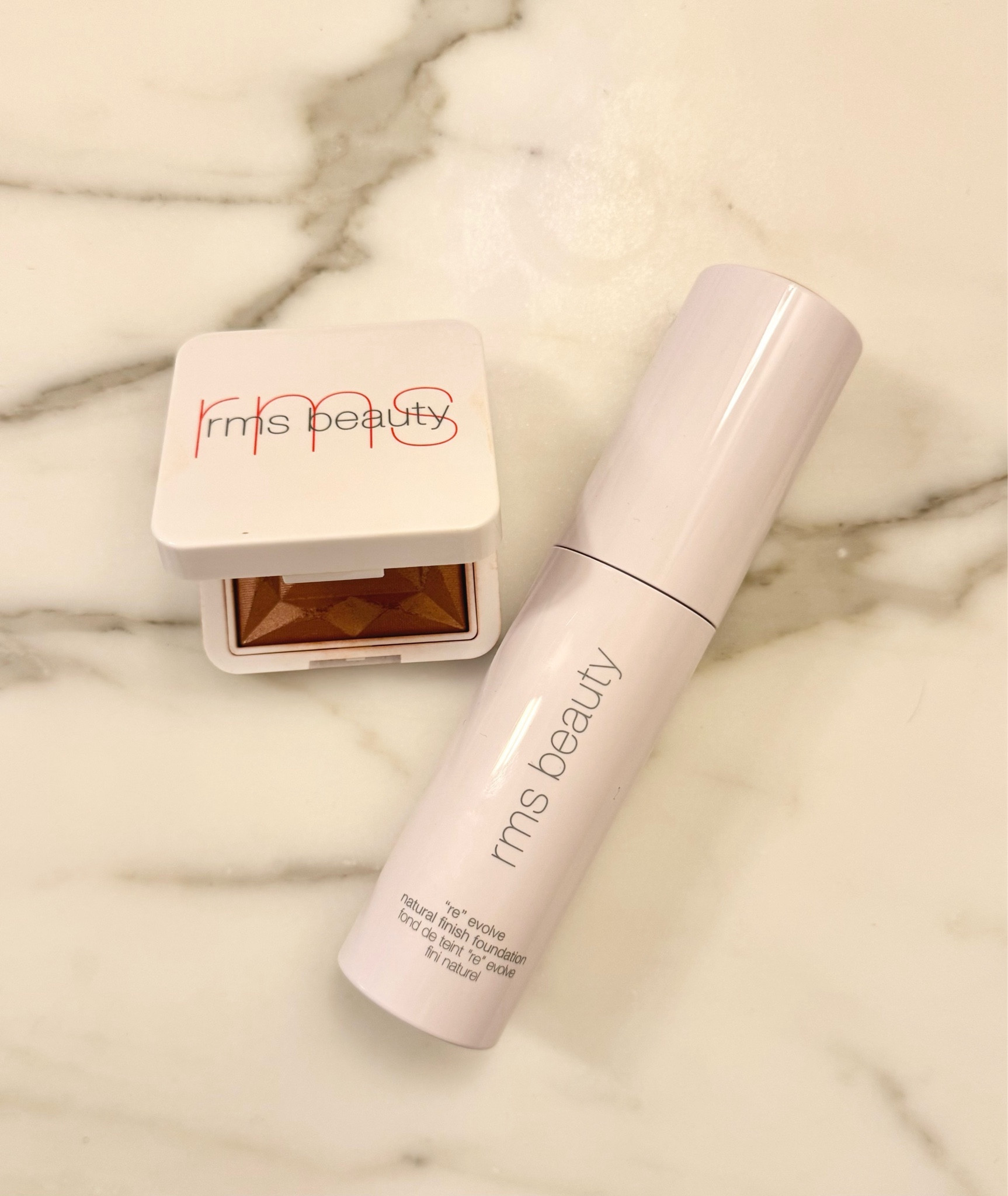 Truly floored by these two products from @rmsbeauty I picked up this week on a whim.
Blush in Maiden’s Blush
Foundation in color 33.5

#LTKbeauty