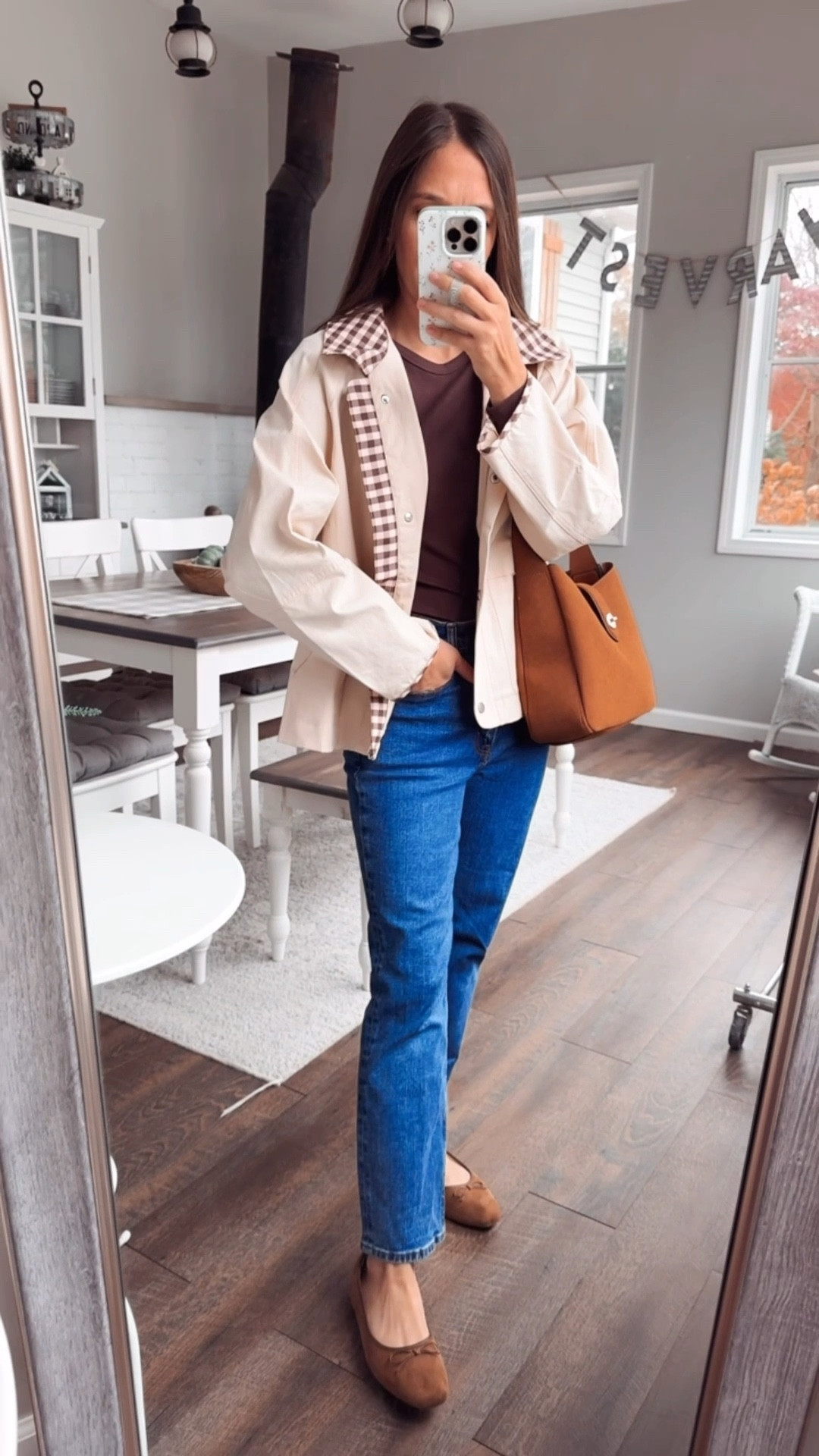 Outfit of the day 
Jacket small 
Denim tts short 
Shirt XS 
Shoes tts 
Bag Amazon 

#LTKootd #LTKFindsUnder100 #LTKFindsUnder50