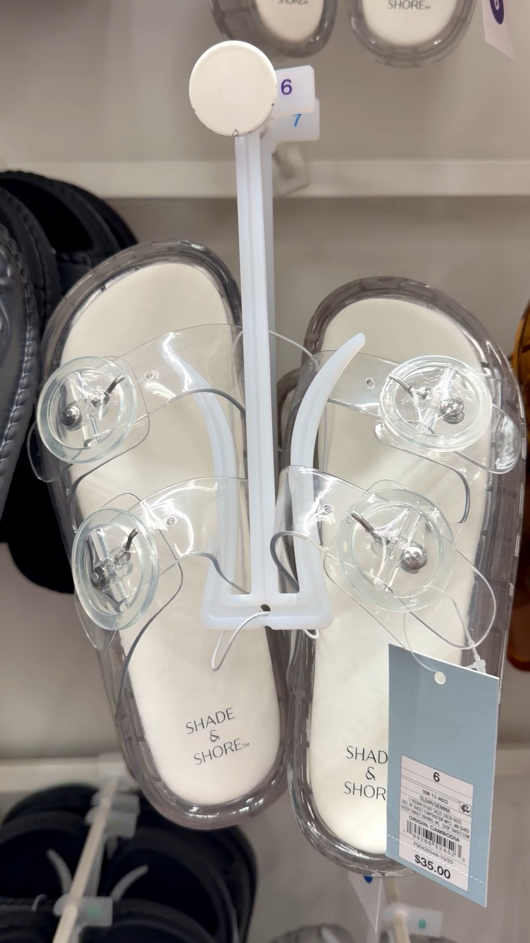 The best pool side sandals at target! So cute! Very comfy too!! Yes pleaseeee 

#LTKootd #LTKdayinmylife #LTKmomlife