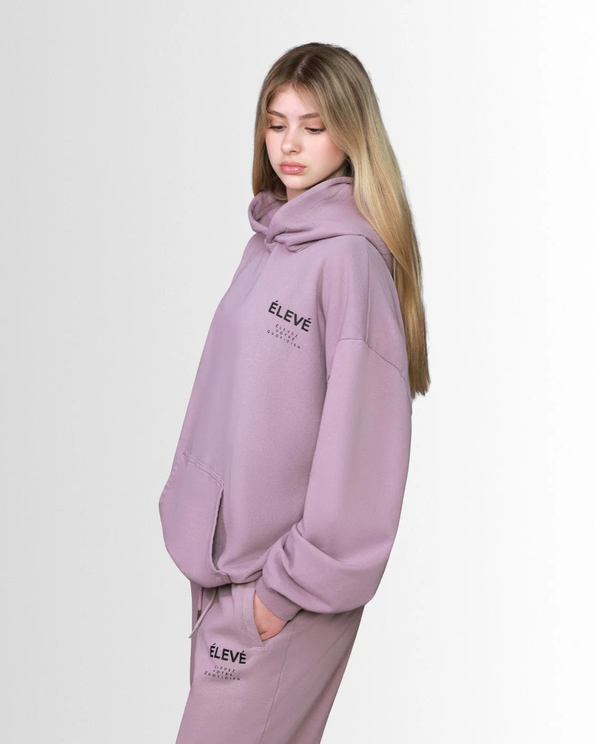 ESSENTIAL -OVERSIZED STRAIGHT LEG JOGGER | ÉLEVÉ