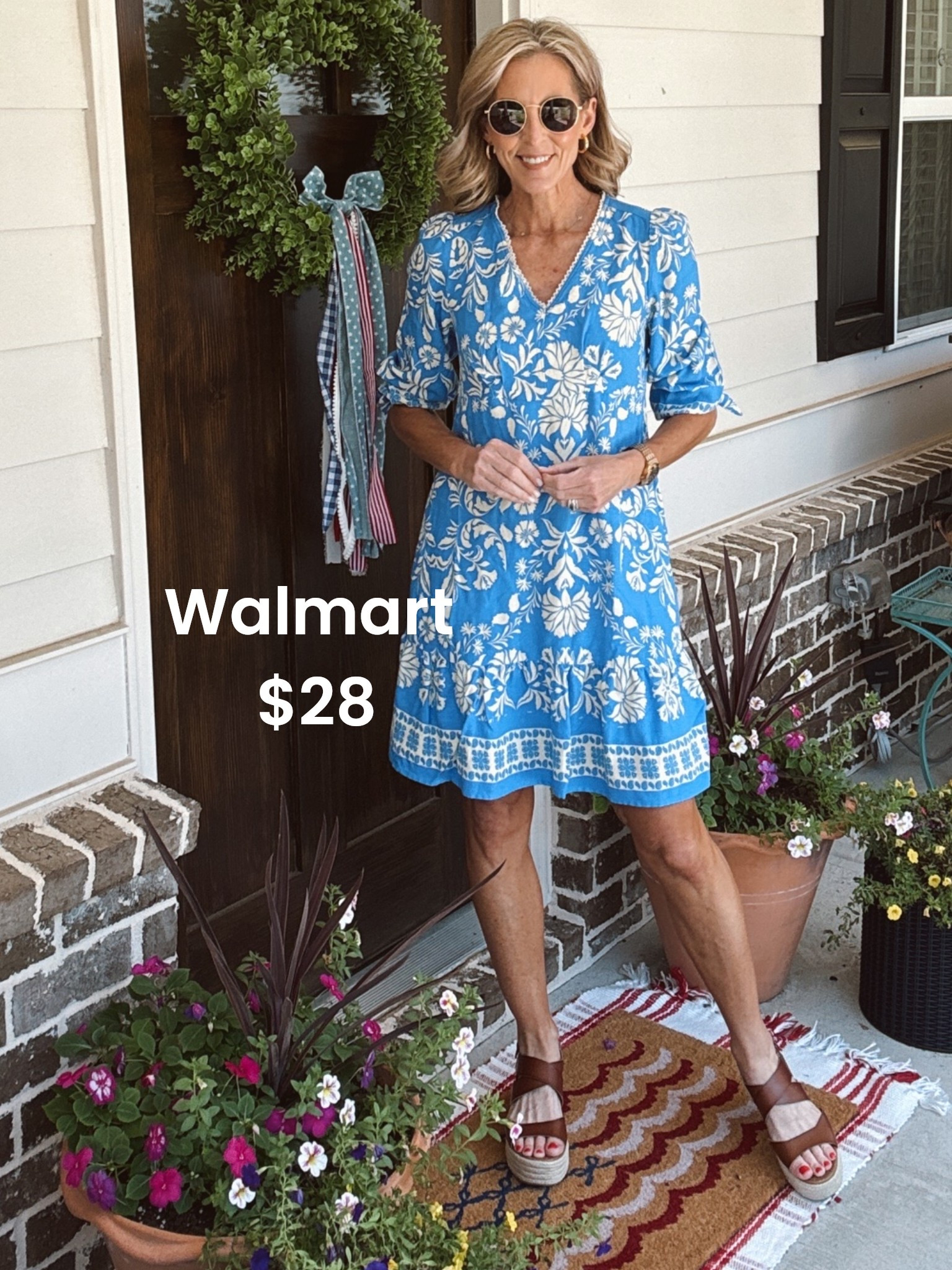 These new arrival dresses are from Walmart all under $30… Linen Blinn Field pockets and everything that you need to make you look cute and feel comfortable this summer.. each style comes in multiple color options. I am wearing an extra small.