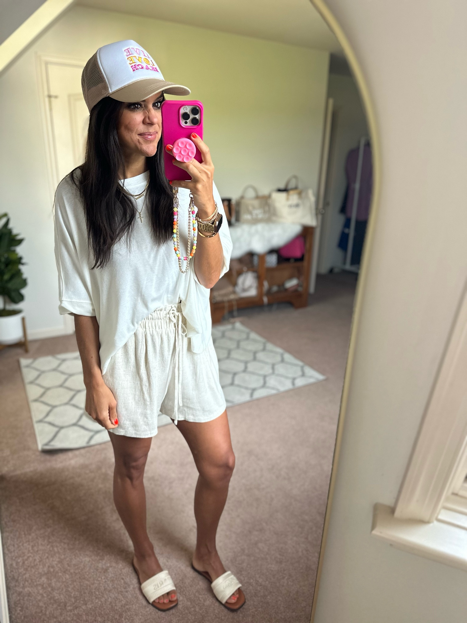 Today’s ootd 
Size small in tee
Size medium in shorts 

#LTKStyleTip #LTKFindsUnder100 #LTKSaleAlert