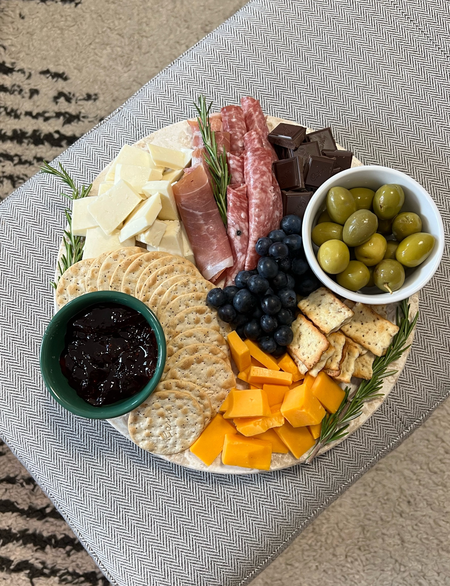 A Charcuterie board dream 💭 


#charcuterieboard#platters

#LTKHome #LTKFindsUnder50 #LTKStyleTip