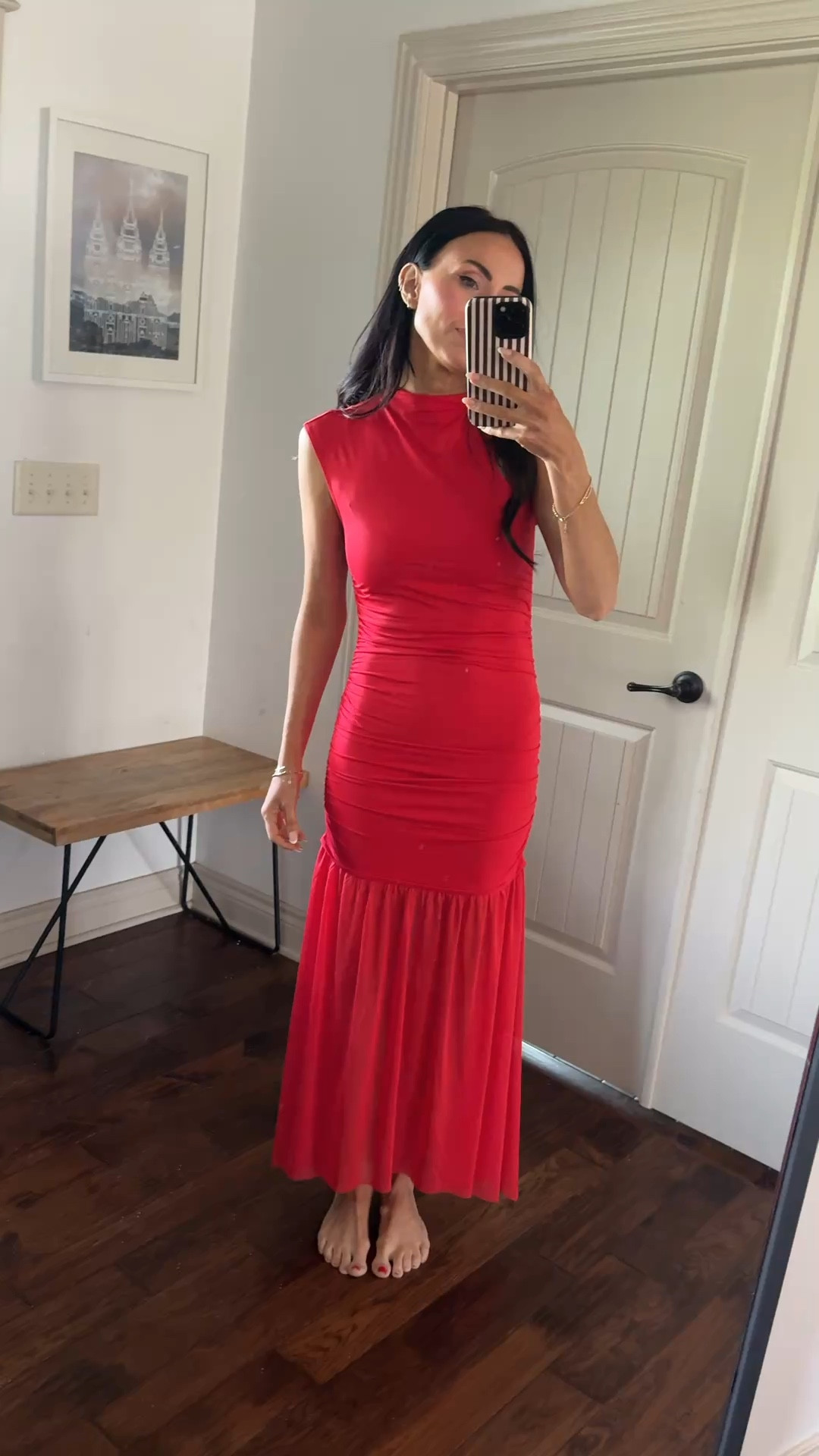 Such a great dress for under $90. Size XS. Also comes in brown. 