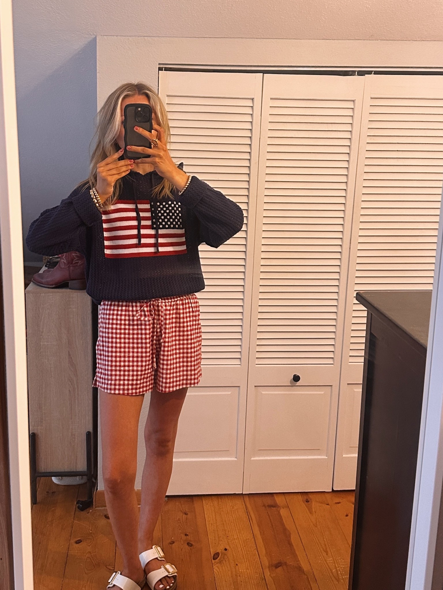 Medium sweater!

#LTKStyleTip #LTKFindsUnder100 #LTKFindsUnder50