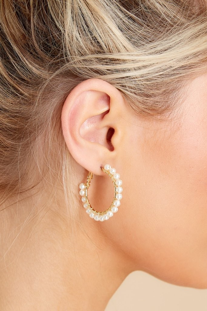 Found In The Sky Pearl Gold Hoops | Red Dress 