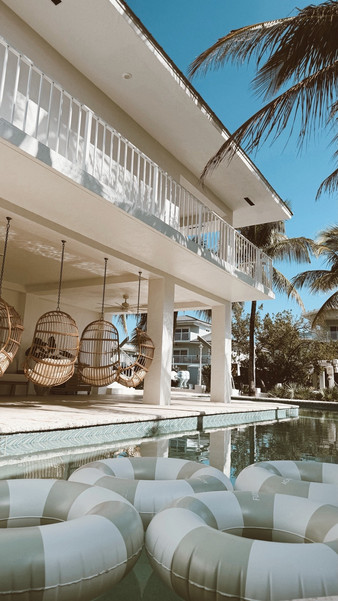 @FUNBOY is having 25% off for their Memorial Day sale! Use code: SUMMER at checkout 🌊 

#funboy #floats #summer #memorialdayweekend #memorialsale #swimring #pool #lake #beach

#LTKSwim #LTKSaleAlert #LTKSeasonal