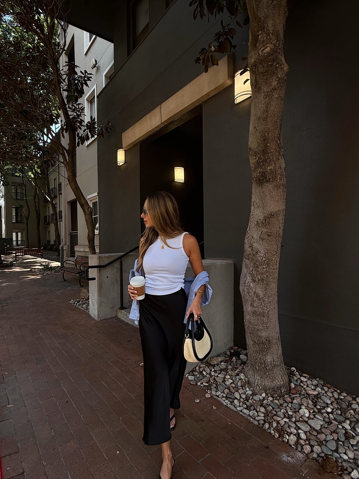 late summer 🙂‍↔️✨ 

•
•
•
#ootdinspo #ootdinspodaily #whattoweartoday #styleinspodaily #satinskirt #coffeedate #pinterestaesthetic #pintereststyle