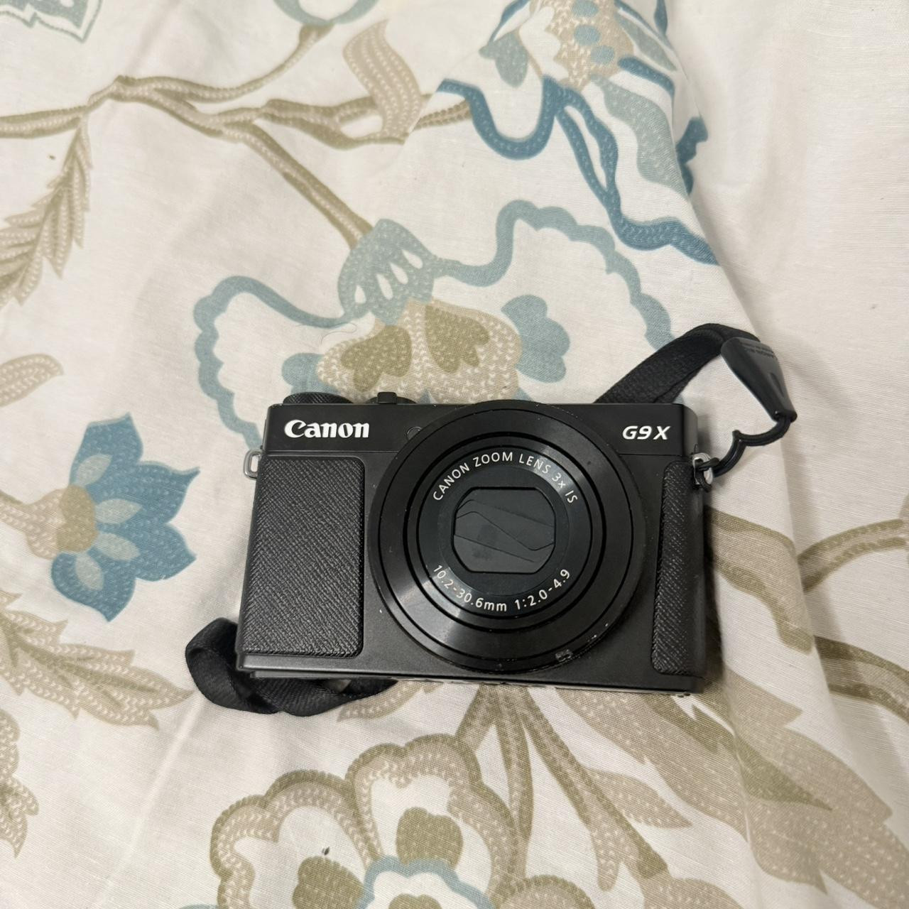 Canon Digital cameras - Black | Depop US