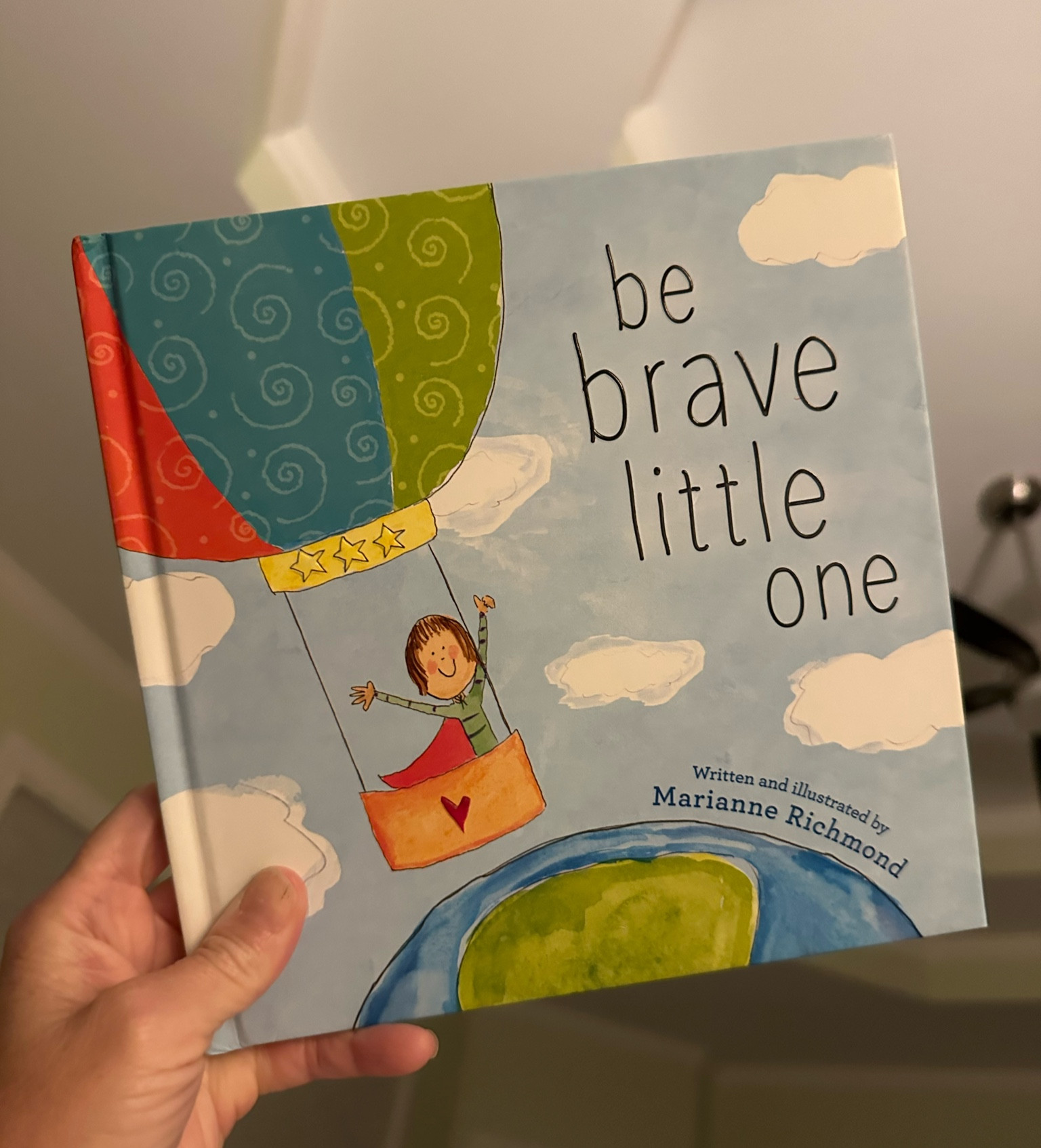 Be Brave Little one - a book about being brave in all sorts of situations! 

#bravery #bebrave #booksforkids #slpbookrecs #slprecs

#LTKKids #LTKBacktoSchool #LTKFamily