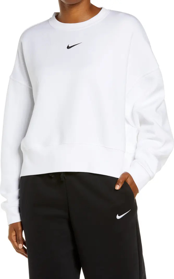 Sportswear Essential Oversize Sweatshirt | Nordstrom
