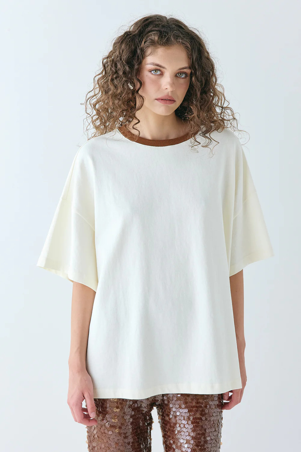 Willow Tee Cream | VRG Grl