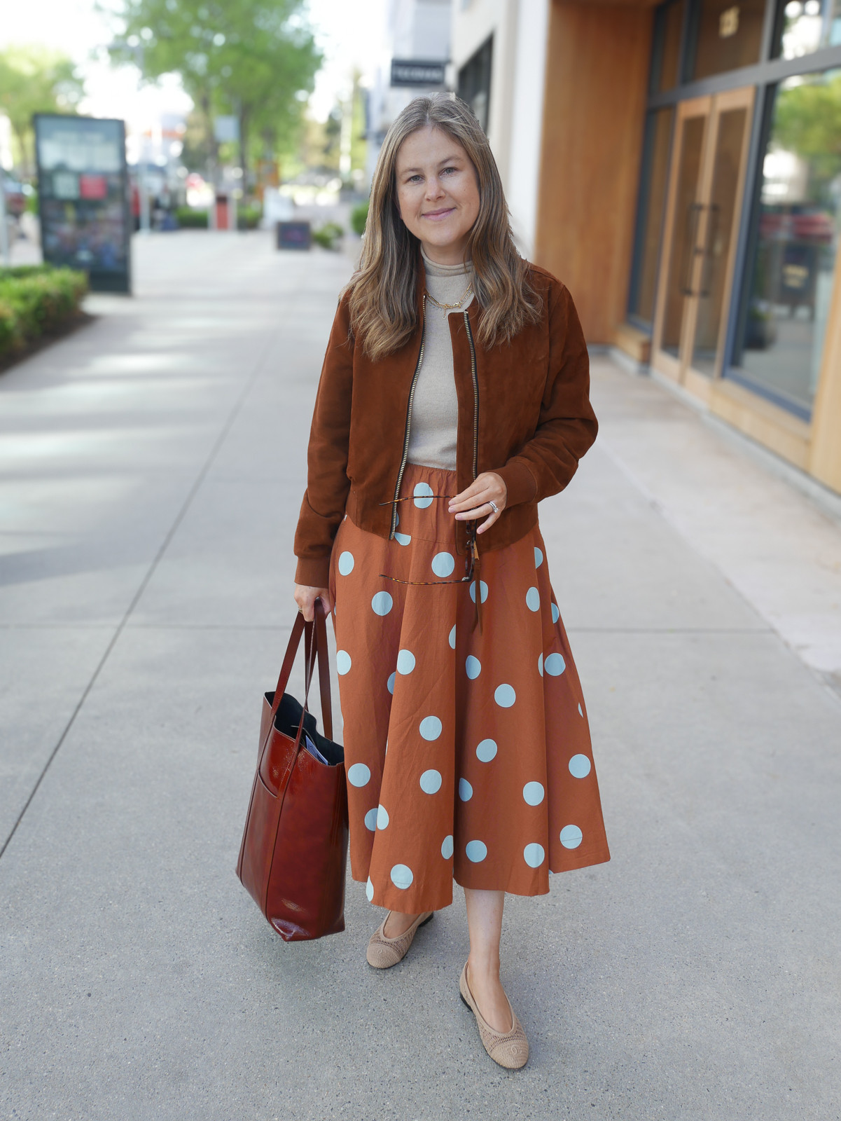 This fun skirt is perfect for a spring closet refresh. You can wear it to work or on the weekend, or even for special events like a baby shower 

 #LTKmomlife #LTKWorkwear