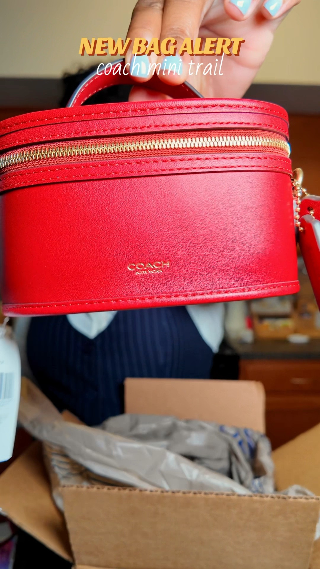 I love Coach ❤️ unboxing my new mini trail 15 bag in red 😍
#unboxing #newbagalert #purse

#LTKSaleAlert #LTKdayinmylife #LTKgrwm